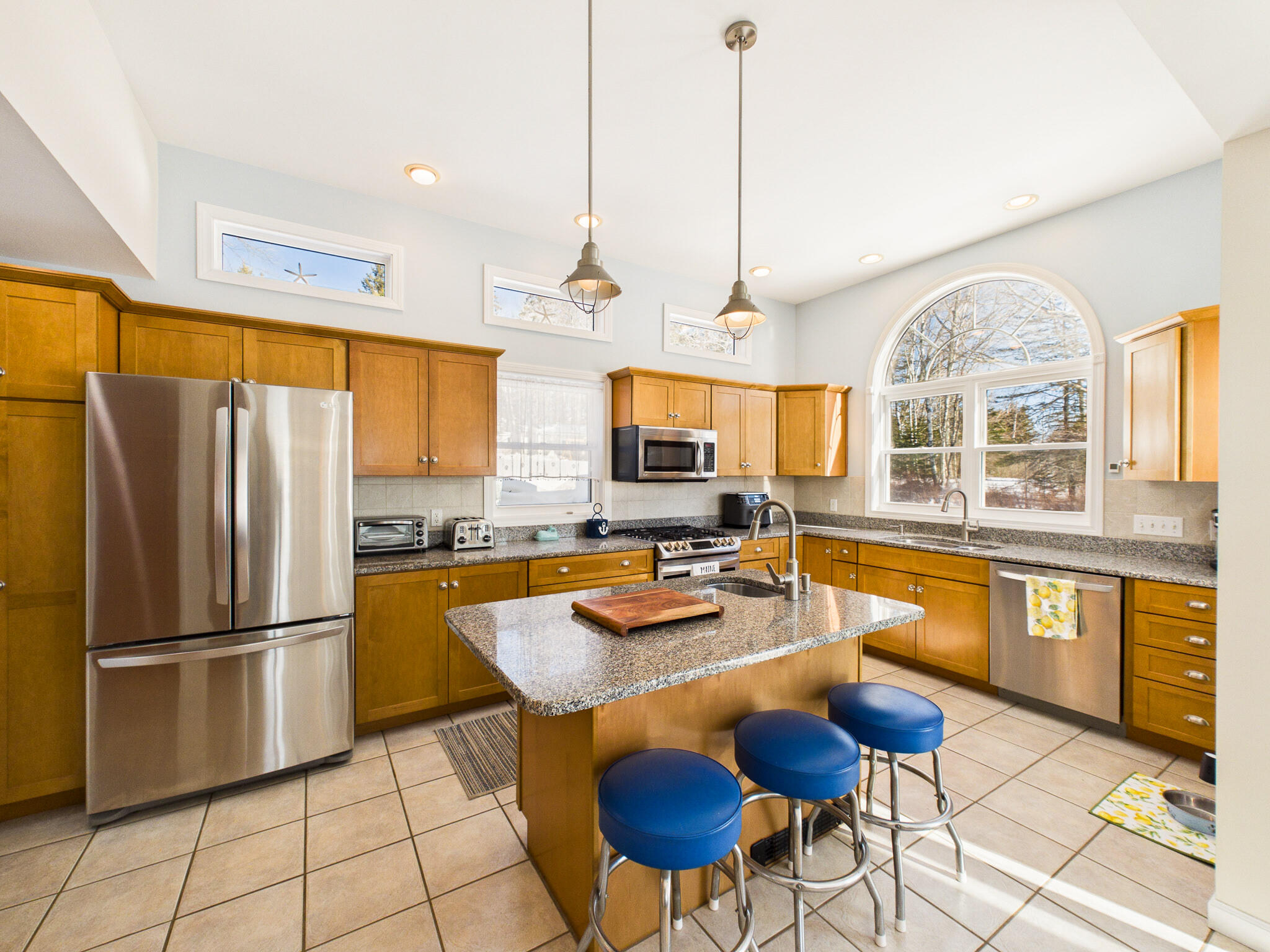 1 Mussel Ridge Lane, Owls Head, ME, 04854