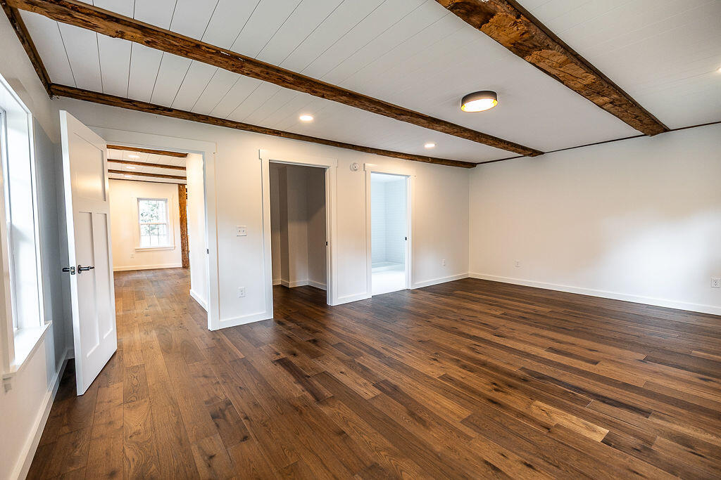 497 N Parish Road, Turner, ME, 04282