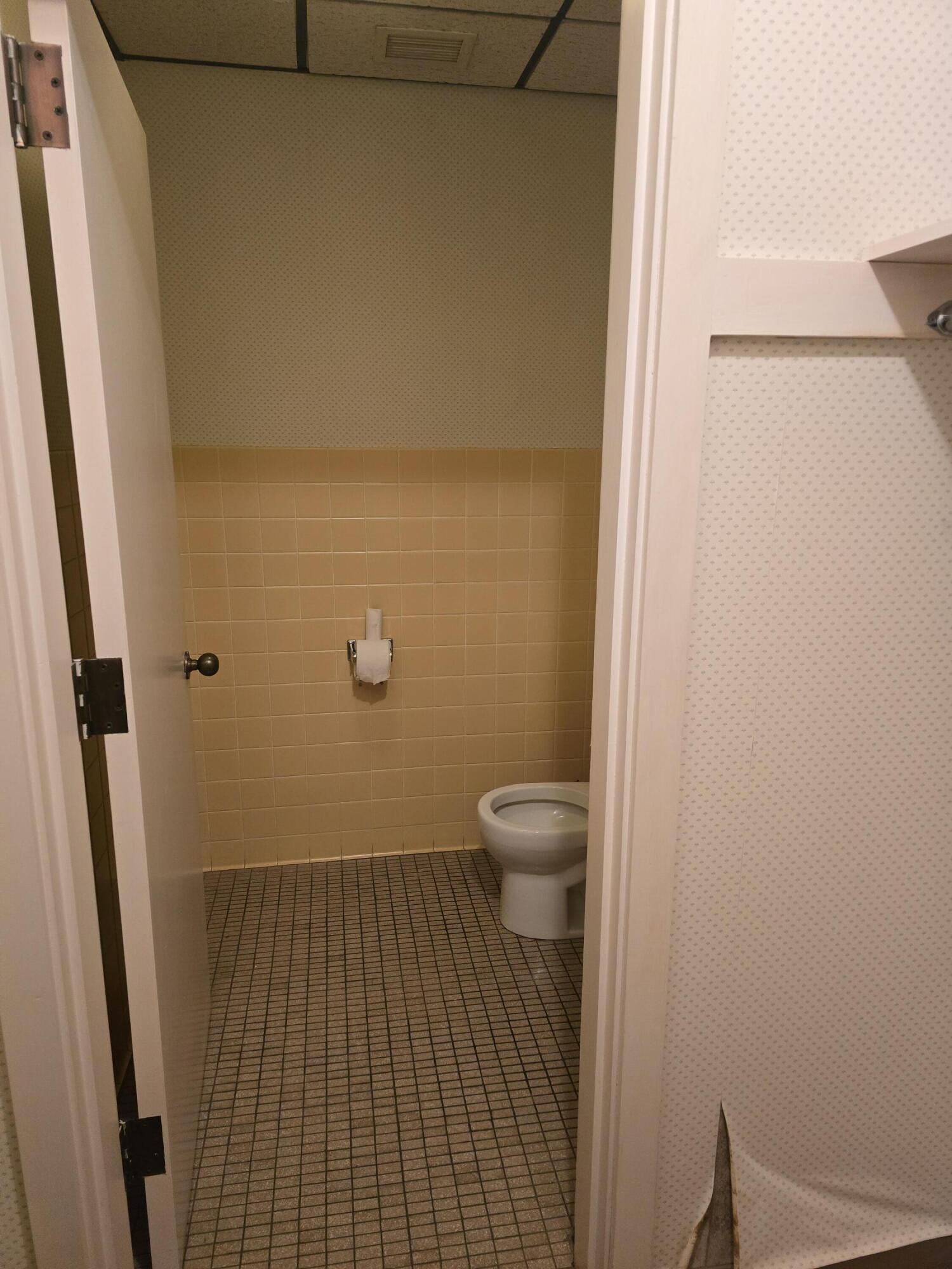 87 Main Street, East Millinocket, ME, 04430