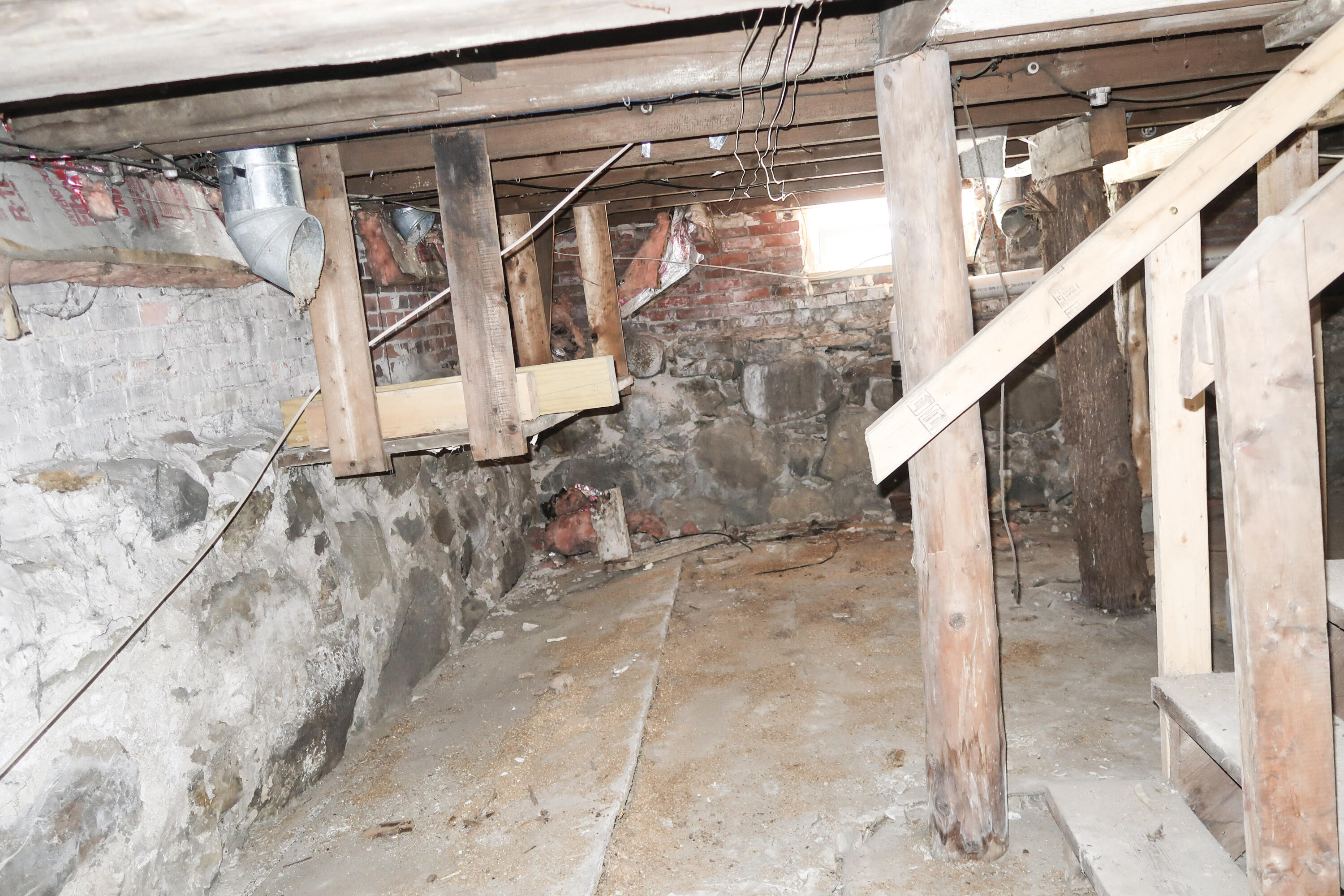 14 Heselton Street, Skowhegan, ME, 04976