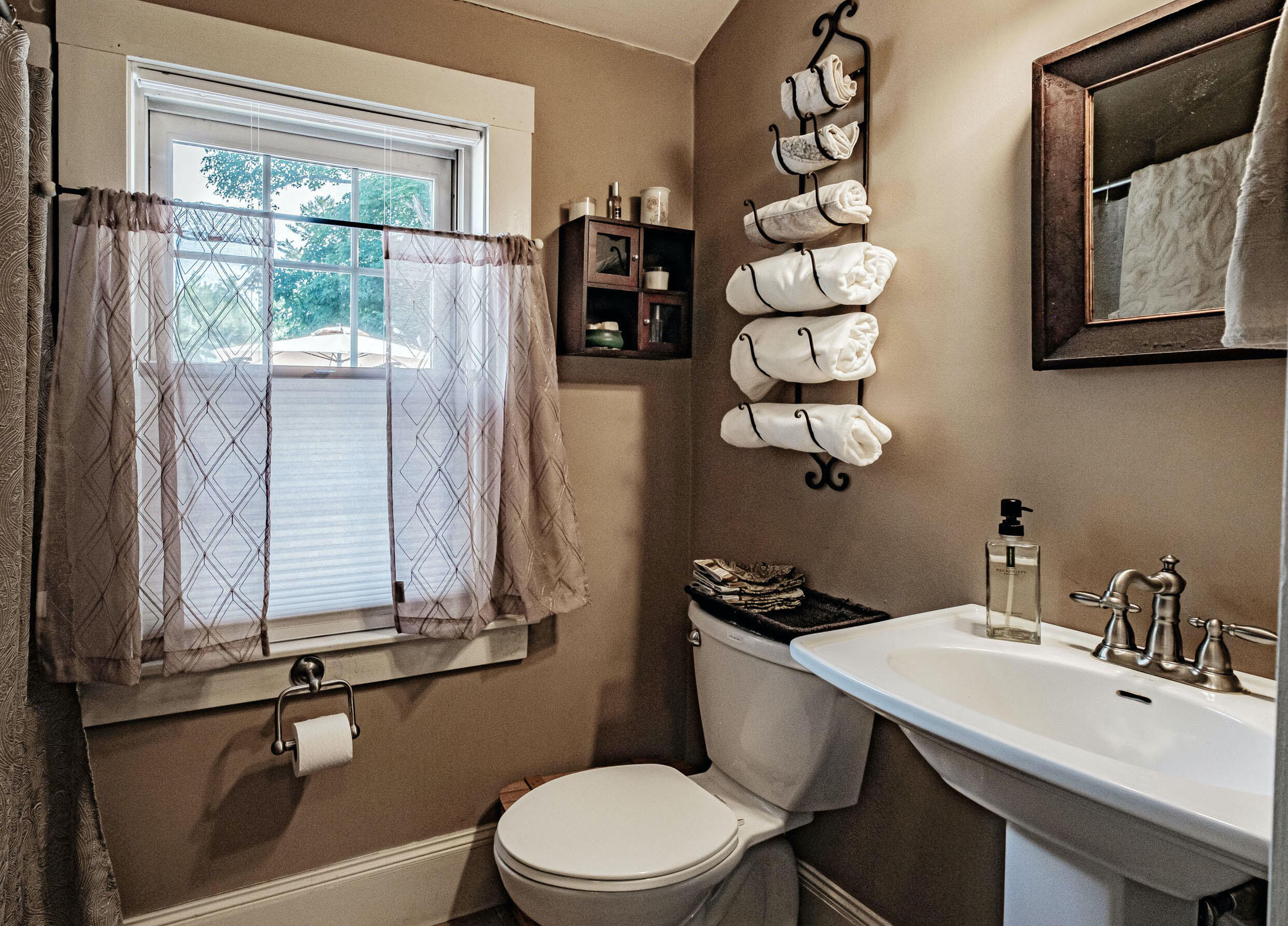 82 Top Hat Road, Hanover, ME, 04237