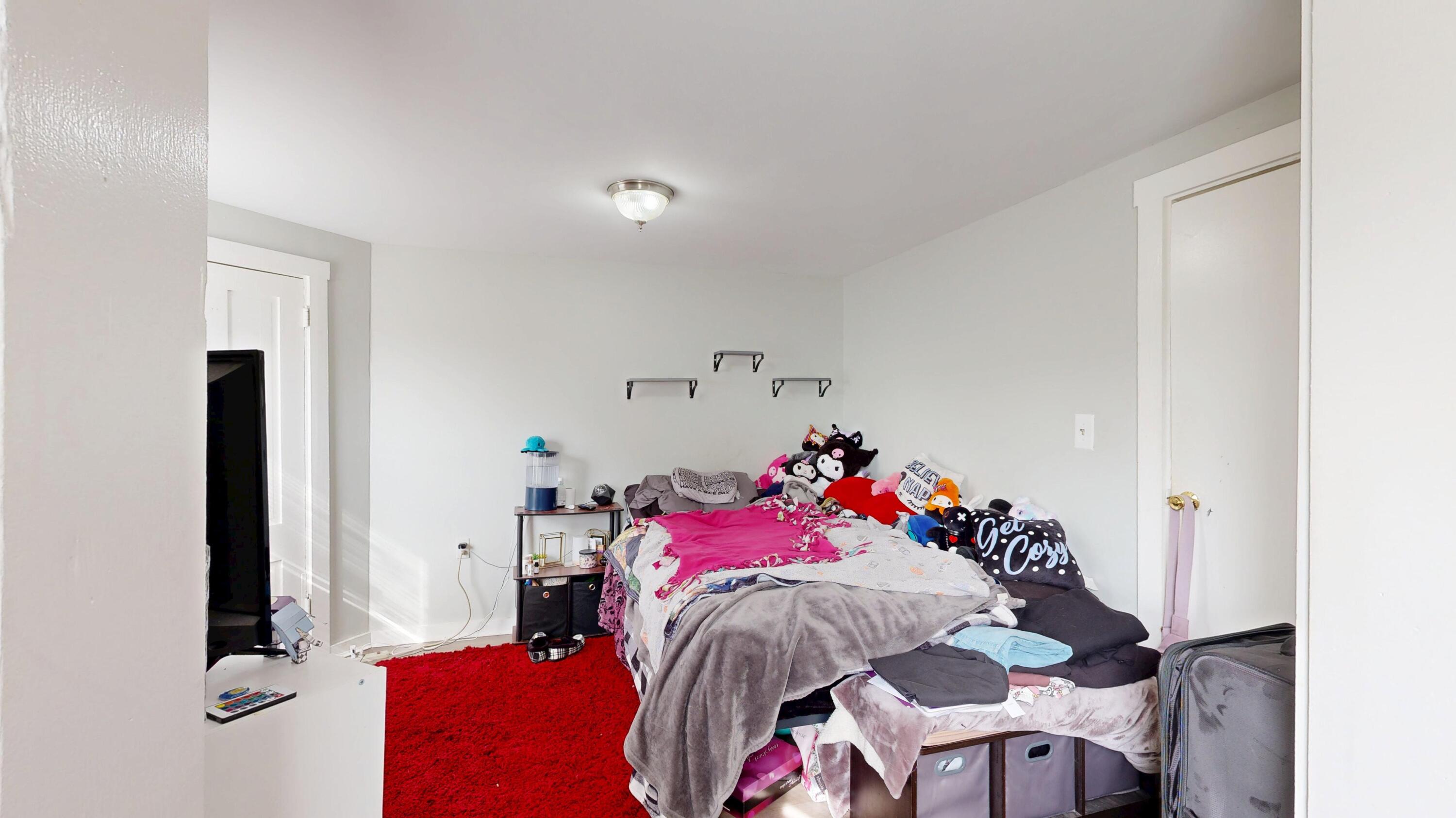 26 Holland Street, Lewiston, ME, 04240