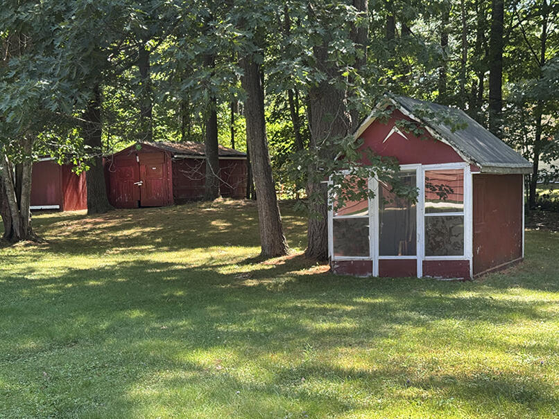 PLAYHOUSE