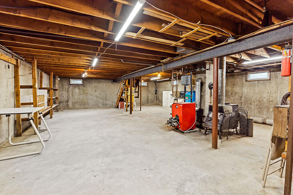 176 Fairfield Street, Oakland, ME, 04963