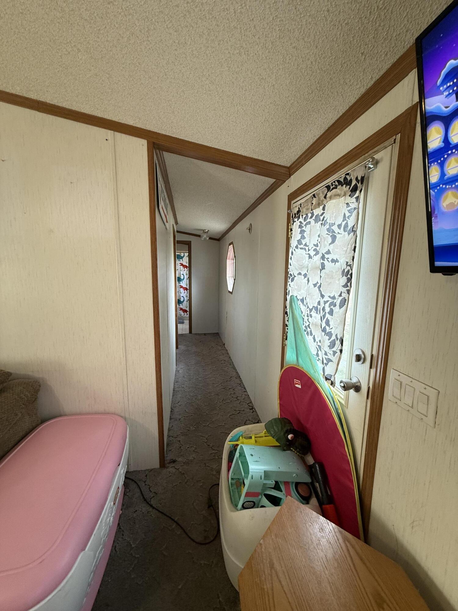 43 Whitten Road, Clinton, ME, 04927