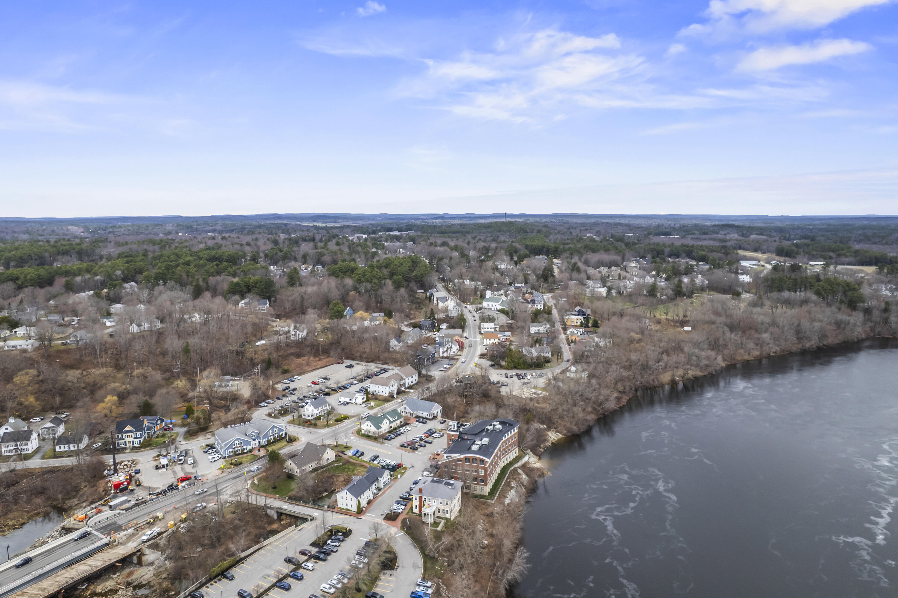 16 Main Street, Topsham, ME, 04086