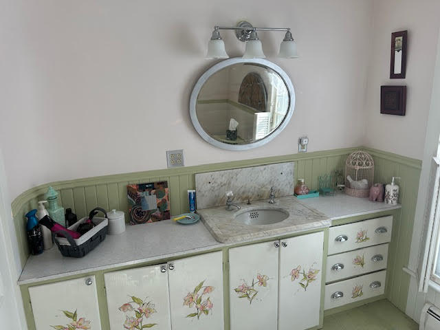 41 Grove Street, Belfast, ME, 04915