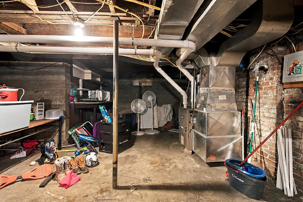 12 & 14 Boothby Street, Waterville, ME 04901 44_BP5A5467_DxO_mls