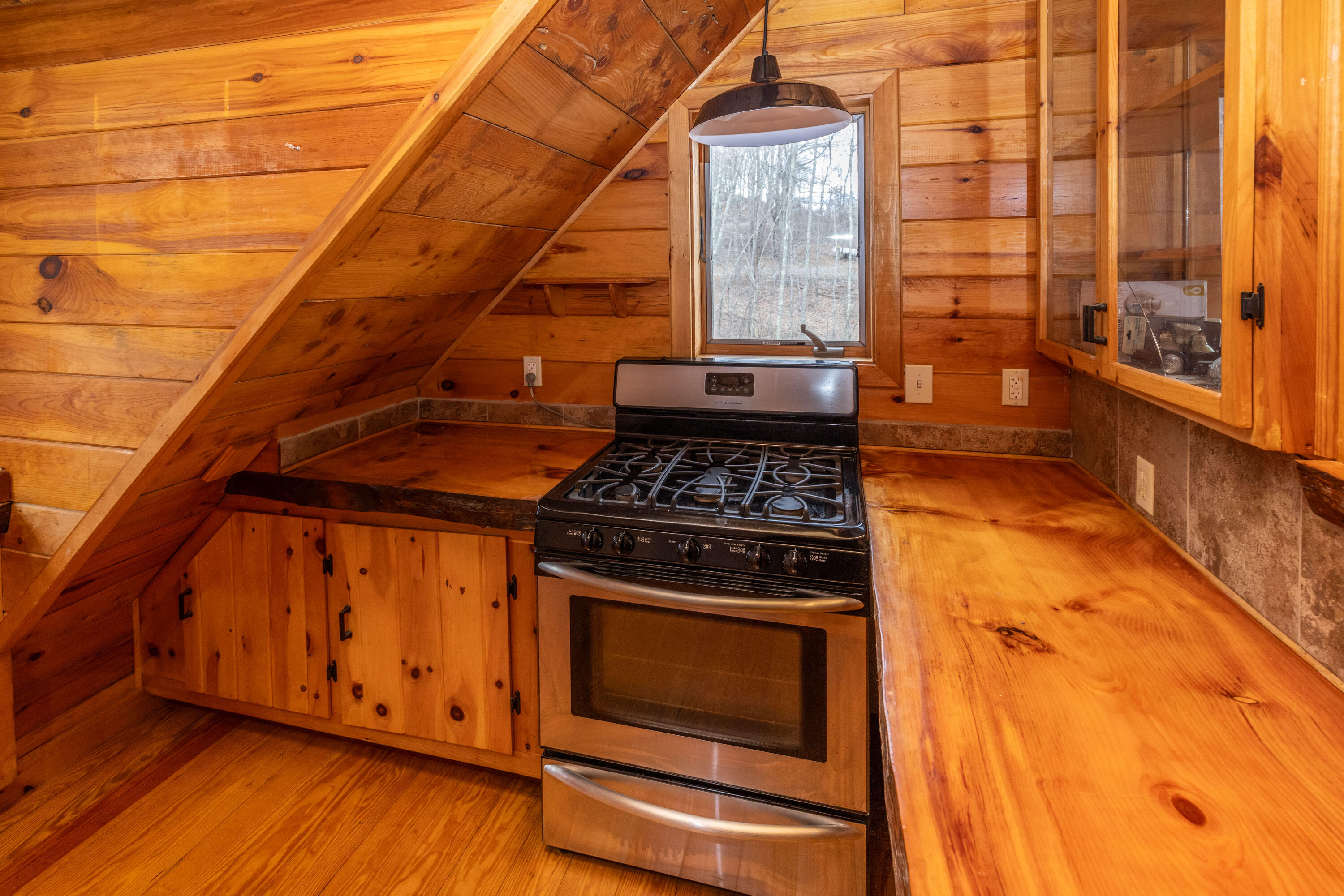 318 Hatchet Mountain Road, Hope, ME, 04847