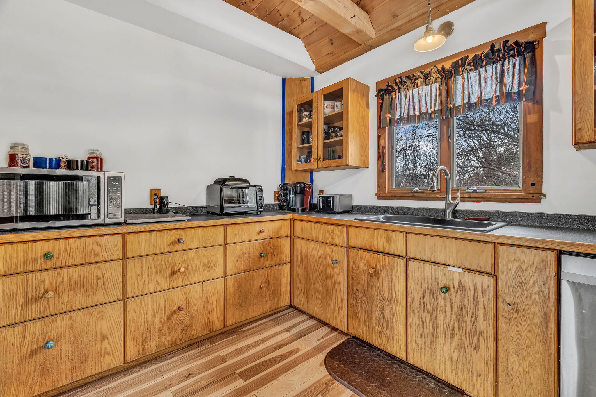 79 Auburn Road, Peru, ME, 04290