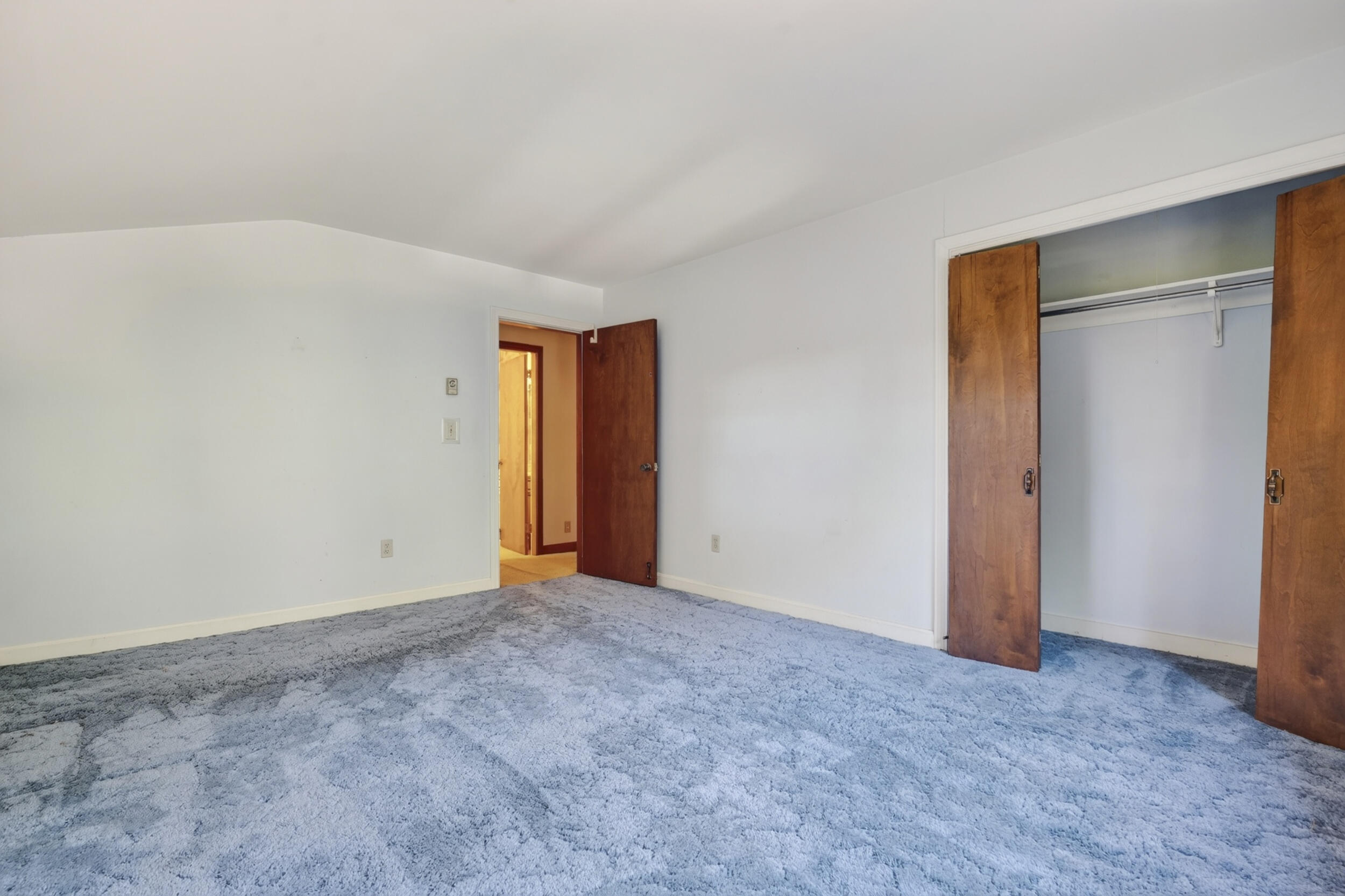 2 Brookfield Road