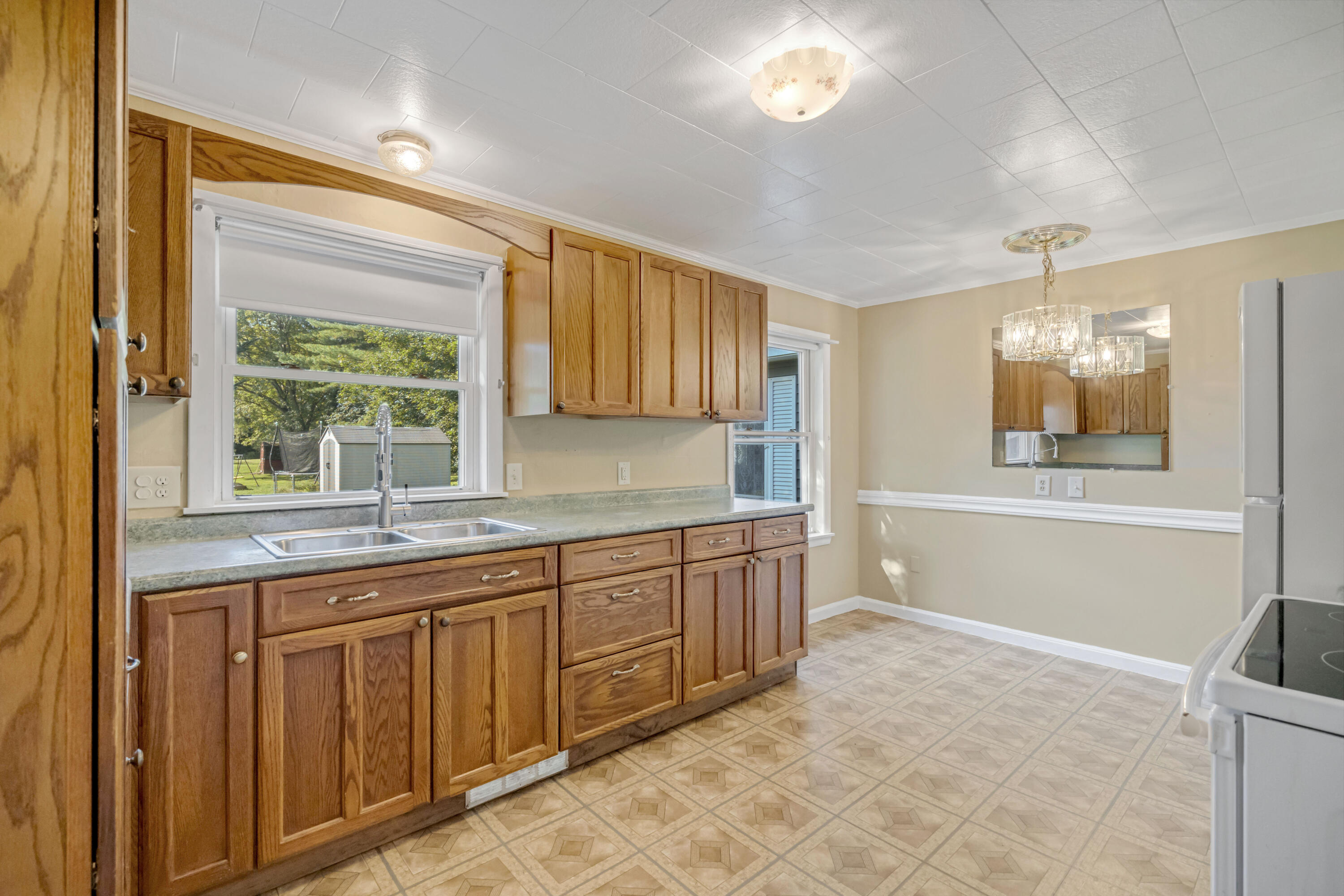 196 Stevens Mill Road, Auburn, ME 04210 Kitchen