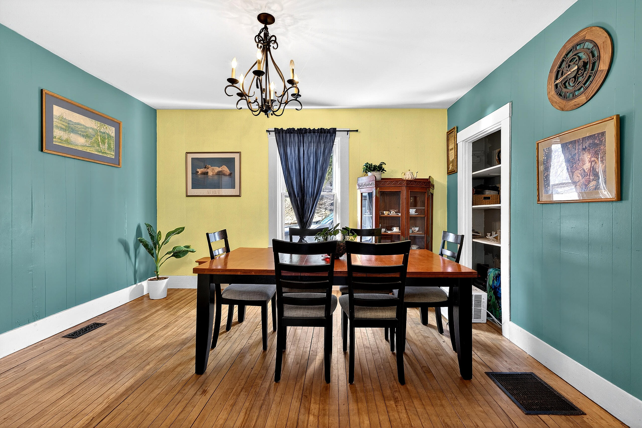 192 Brunswick Avenue, Gardiner, ME, 04345