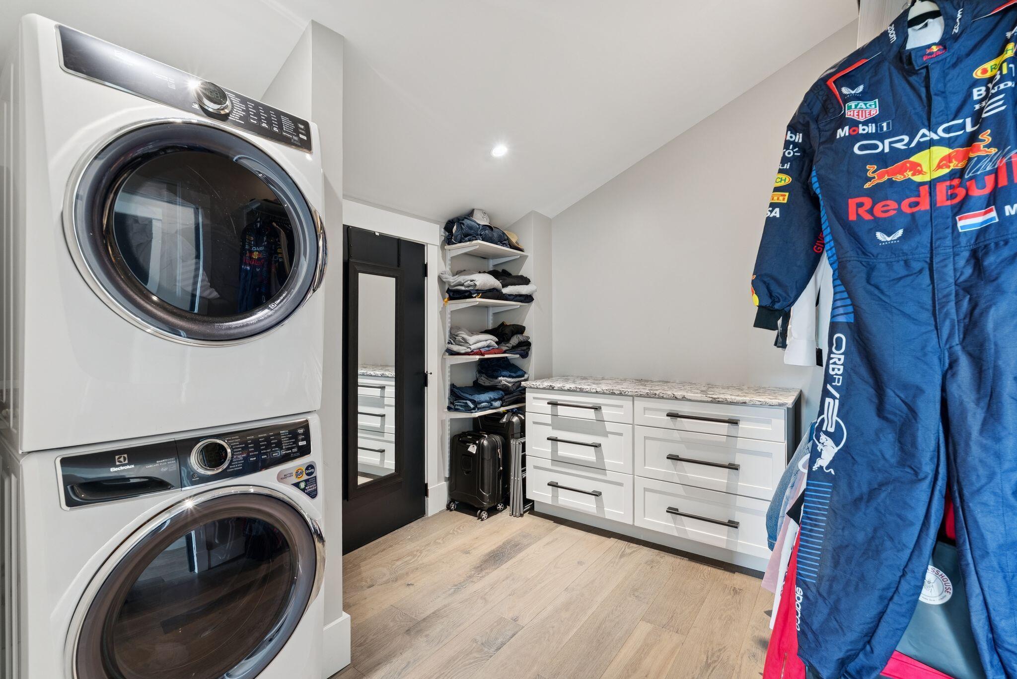 440 Blackstrap Road, Falmouth, ME, 04105