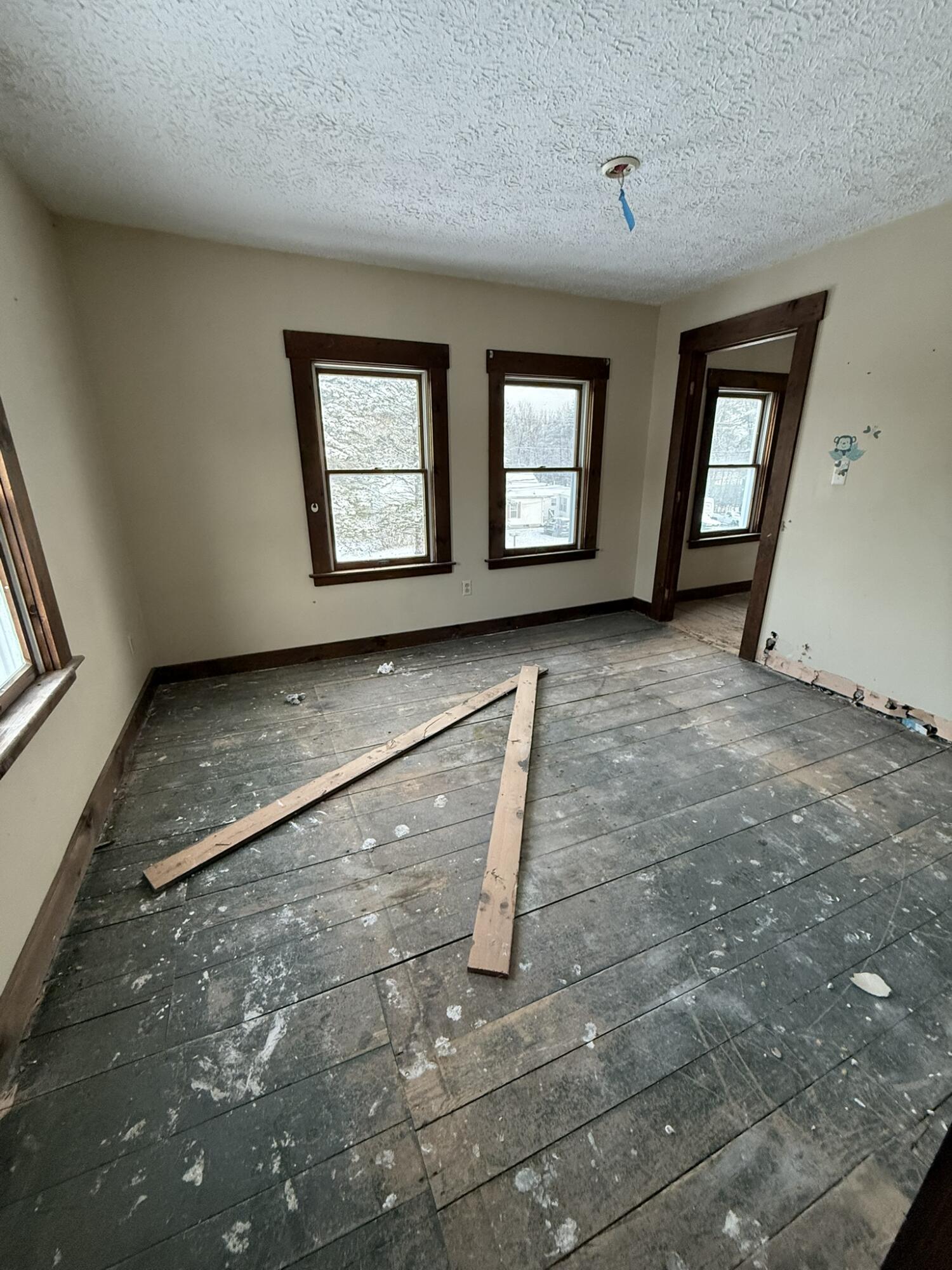 17 Walker Road, Mechanic Falls, ME, 04256