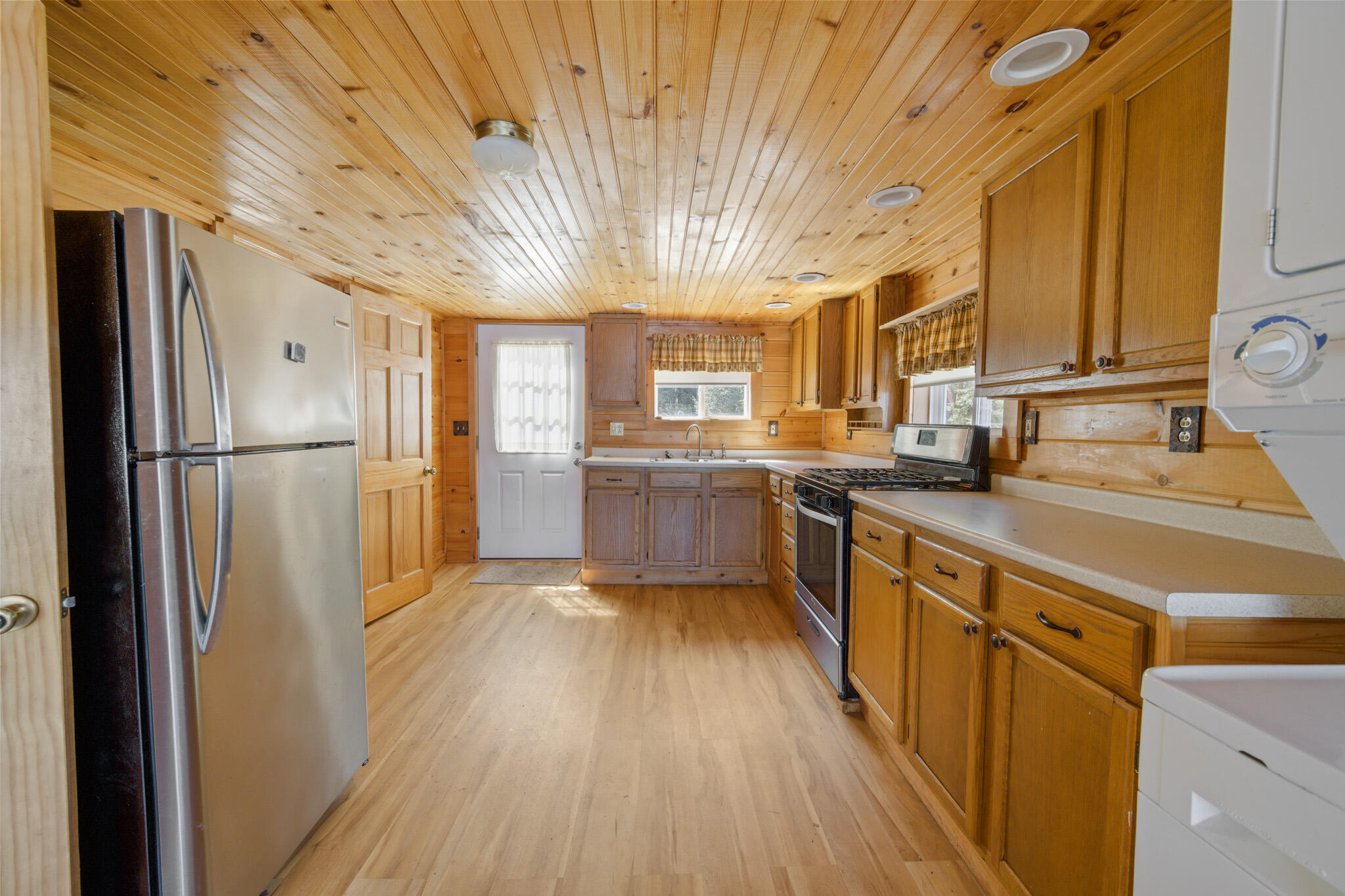 37 Petite Drive, Lincoln, ME, 04457