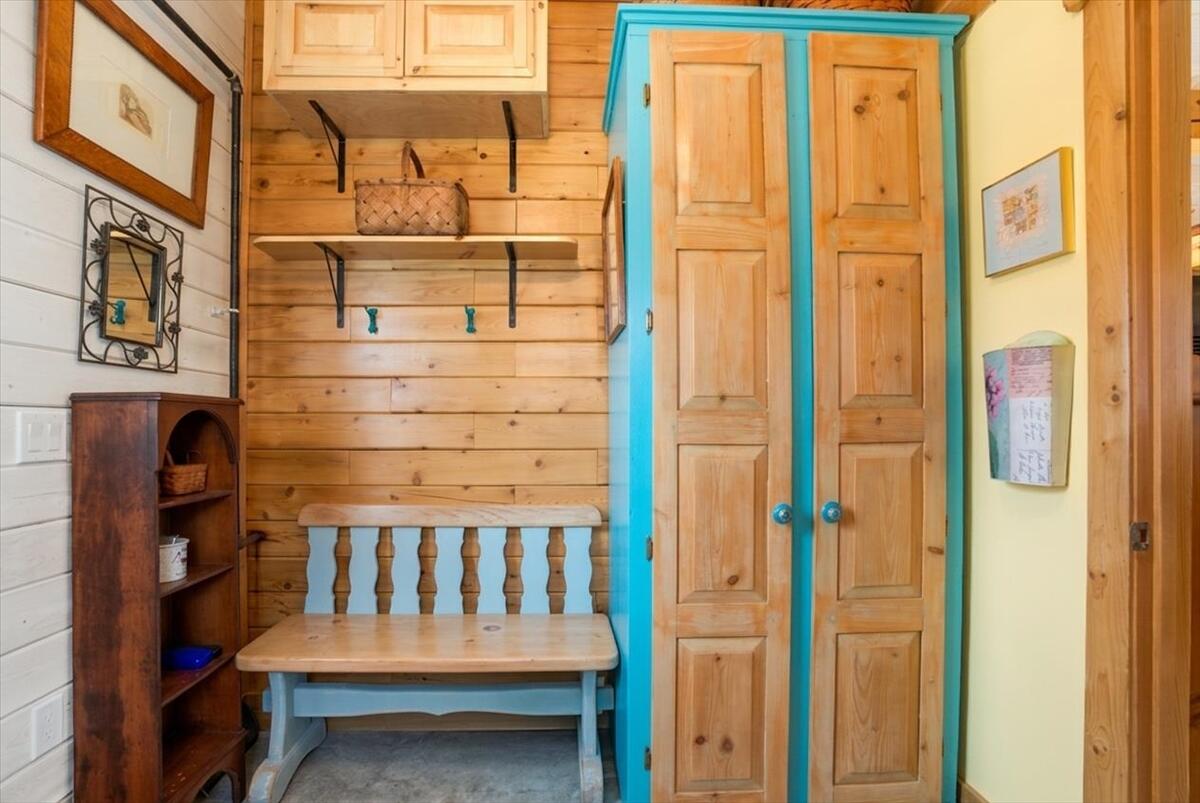 7 Abbott Hill Road, West Paris, ME, 04289