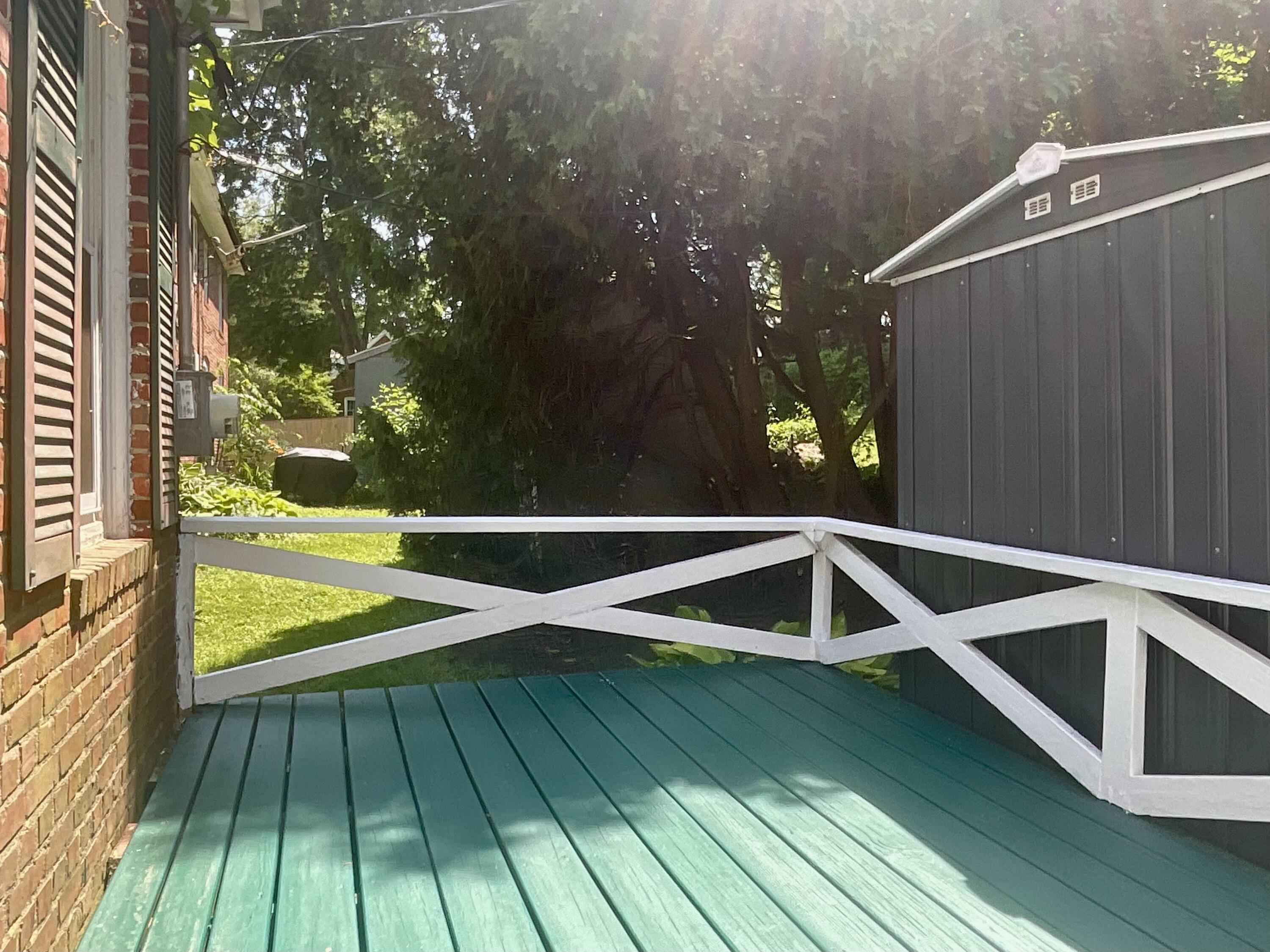 BACK DECK
