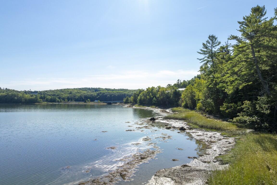 48 US Route 1, Edgecomb, ME, 04556