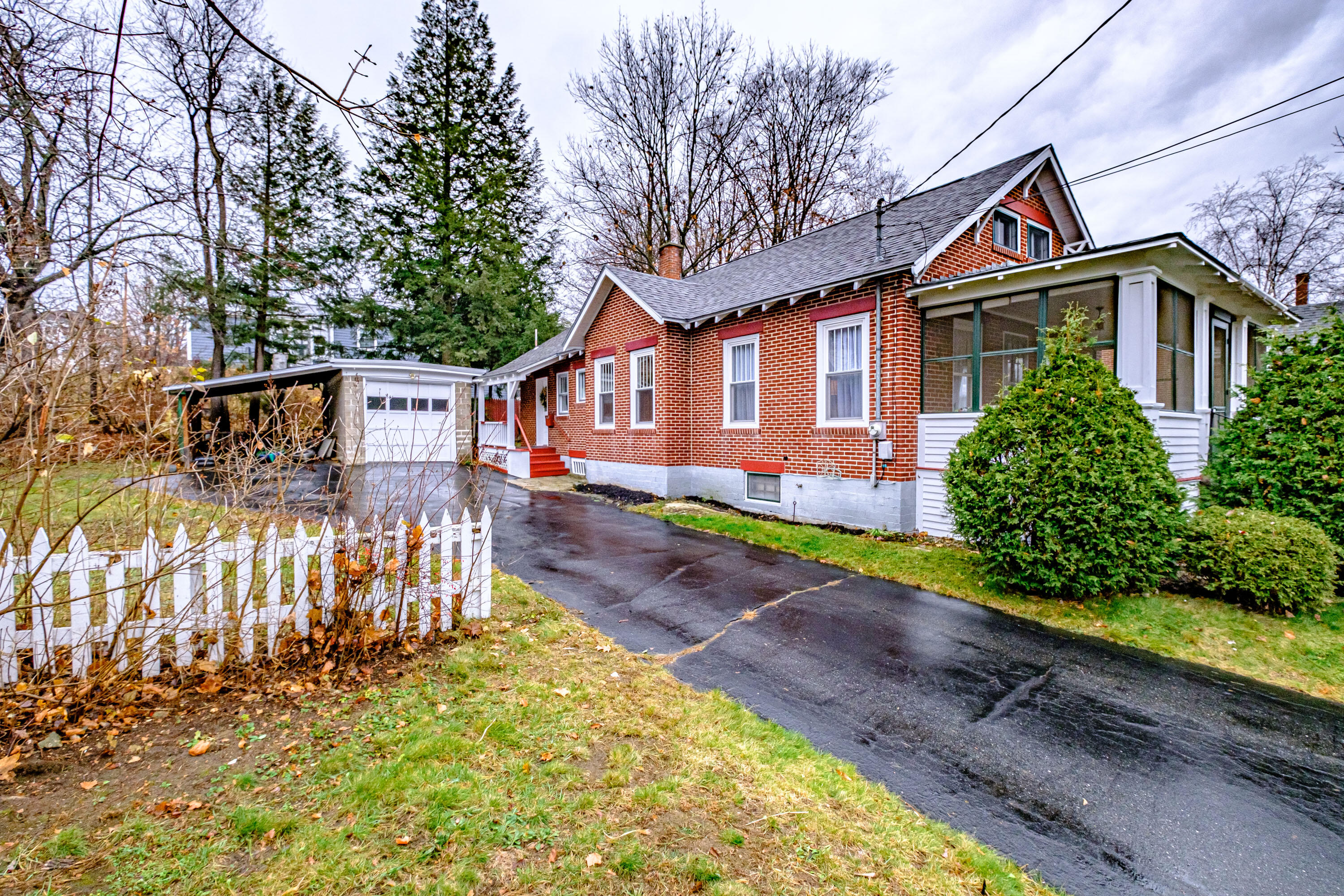 424 Pine Street, Rumford, ME, 04276-2121