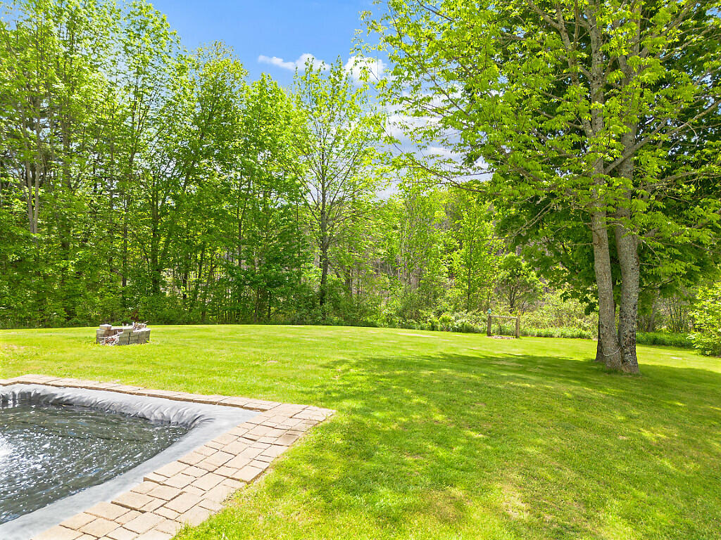 3 Private backyard
