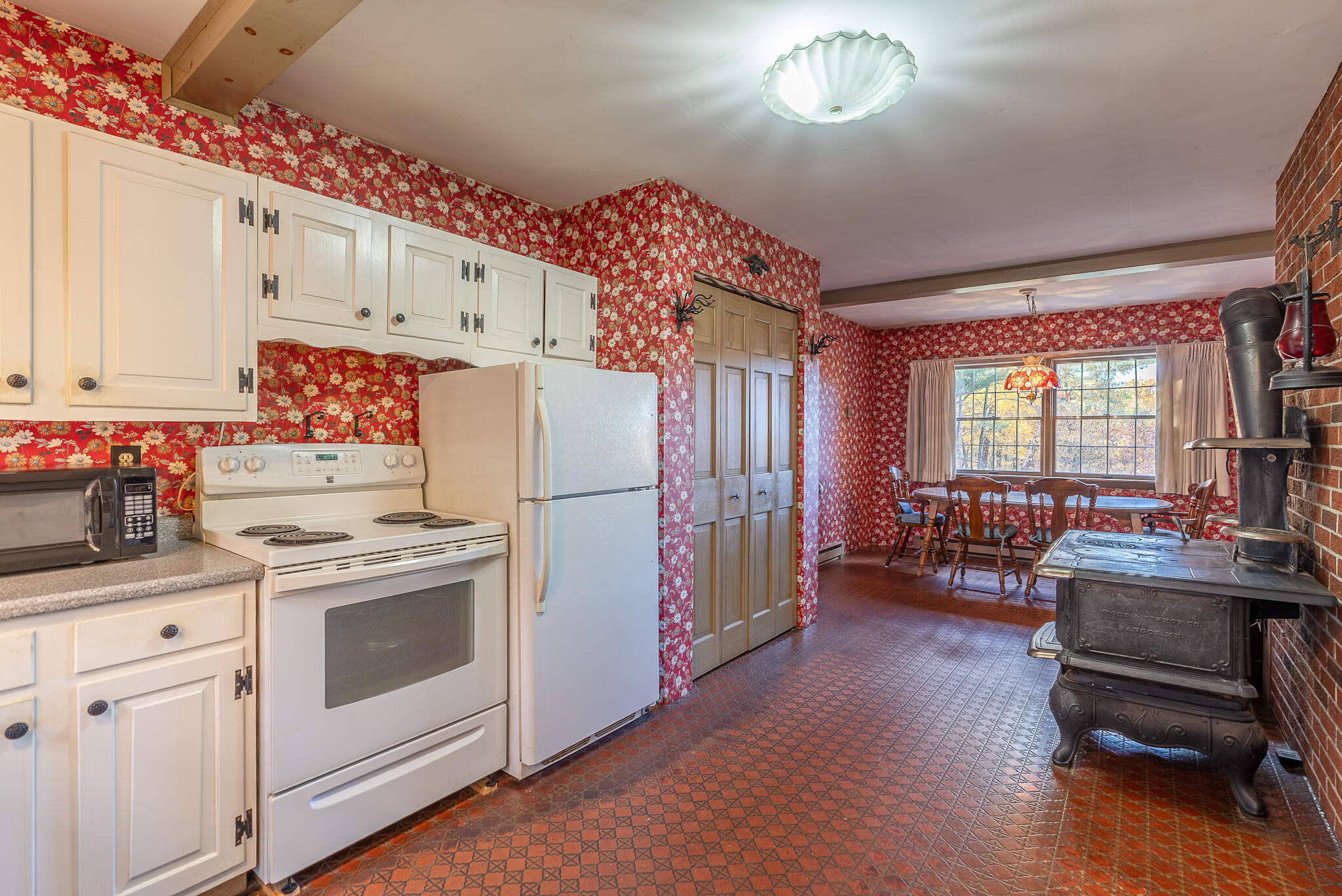 264 Day Mountain Road, Temple, ME, 04984