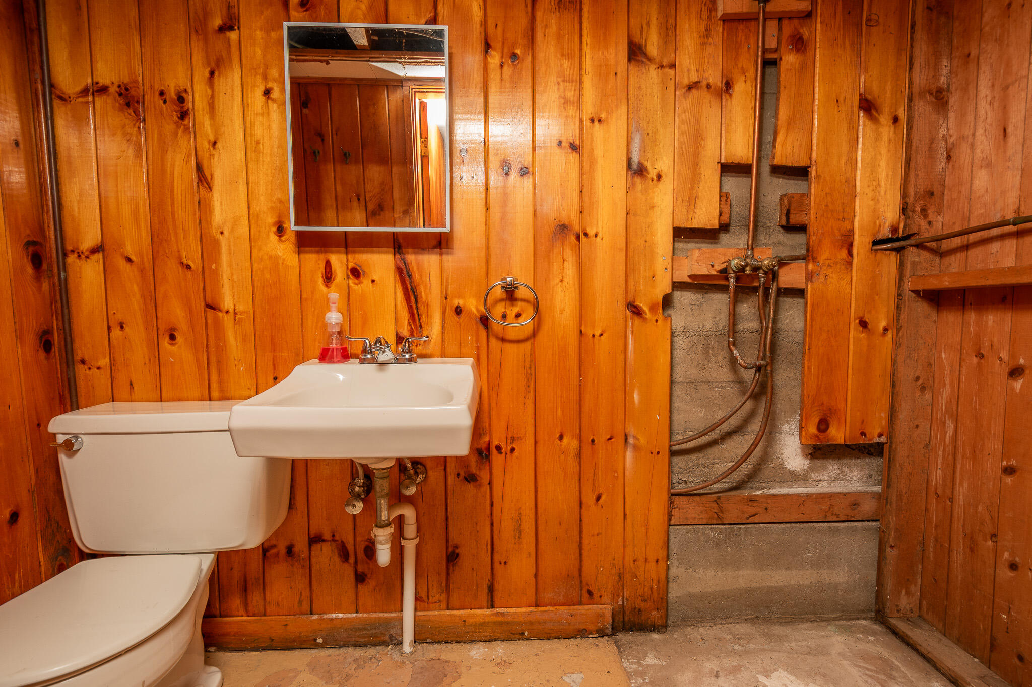 947 W Main Street, Dover-foxcroft, ME, 04426