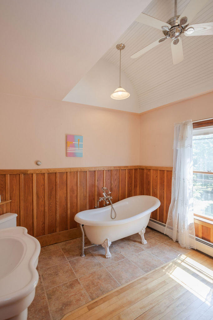 72 Main Street, Peru, ME, 04290