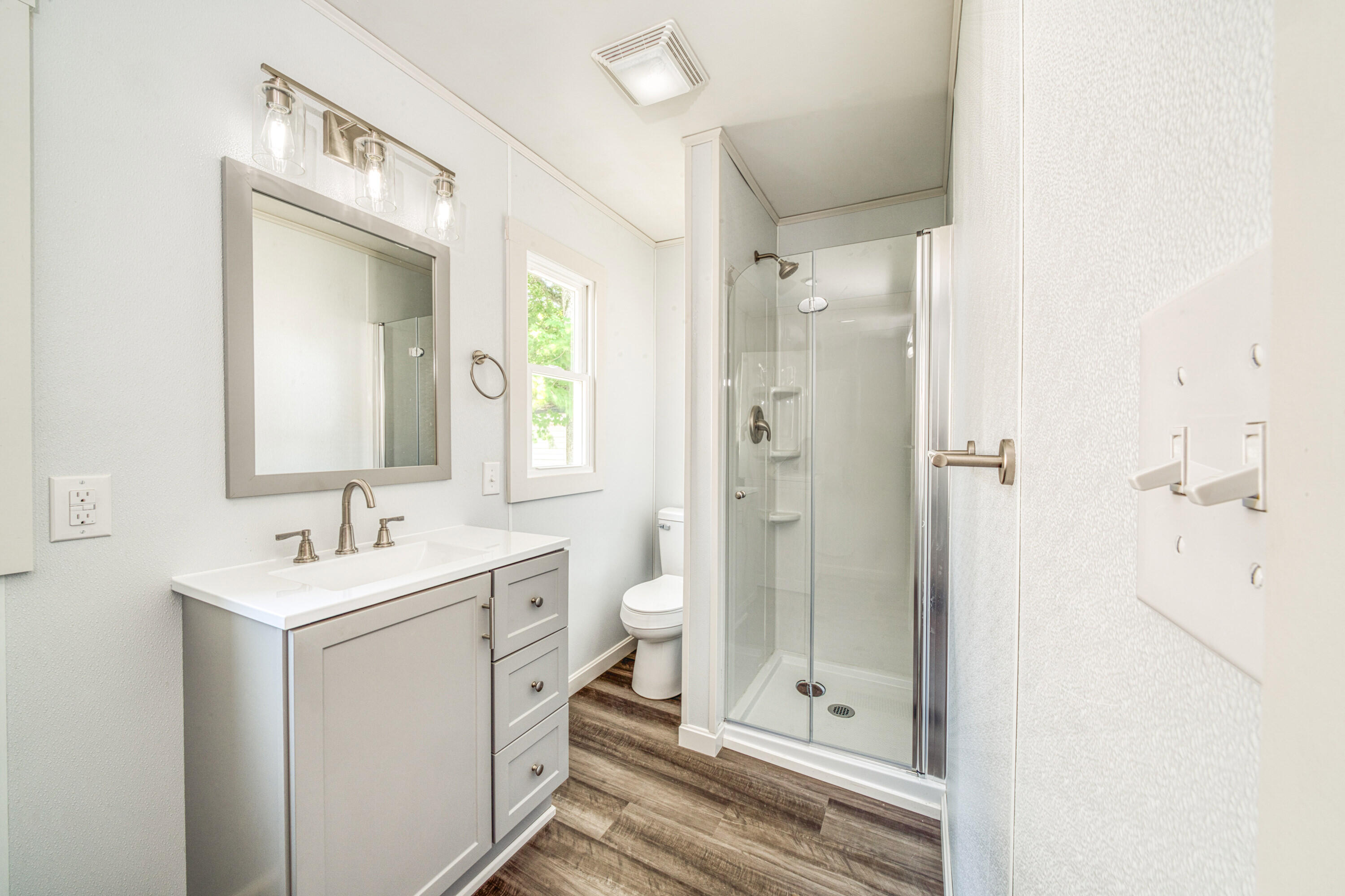 47 Main Road N, Hampden, ME, 04444