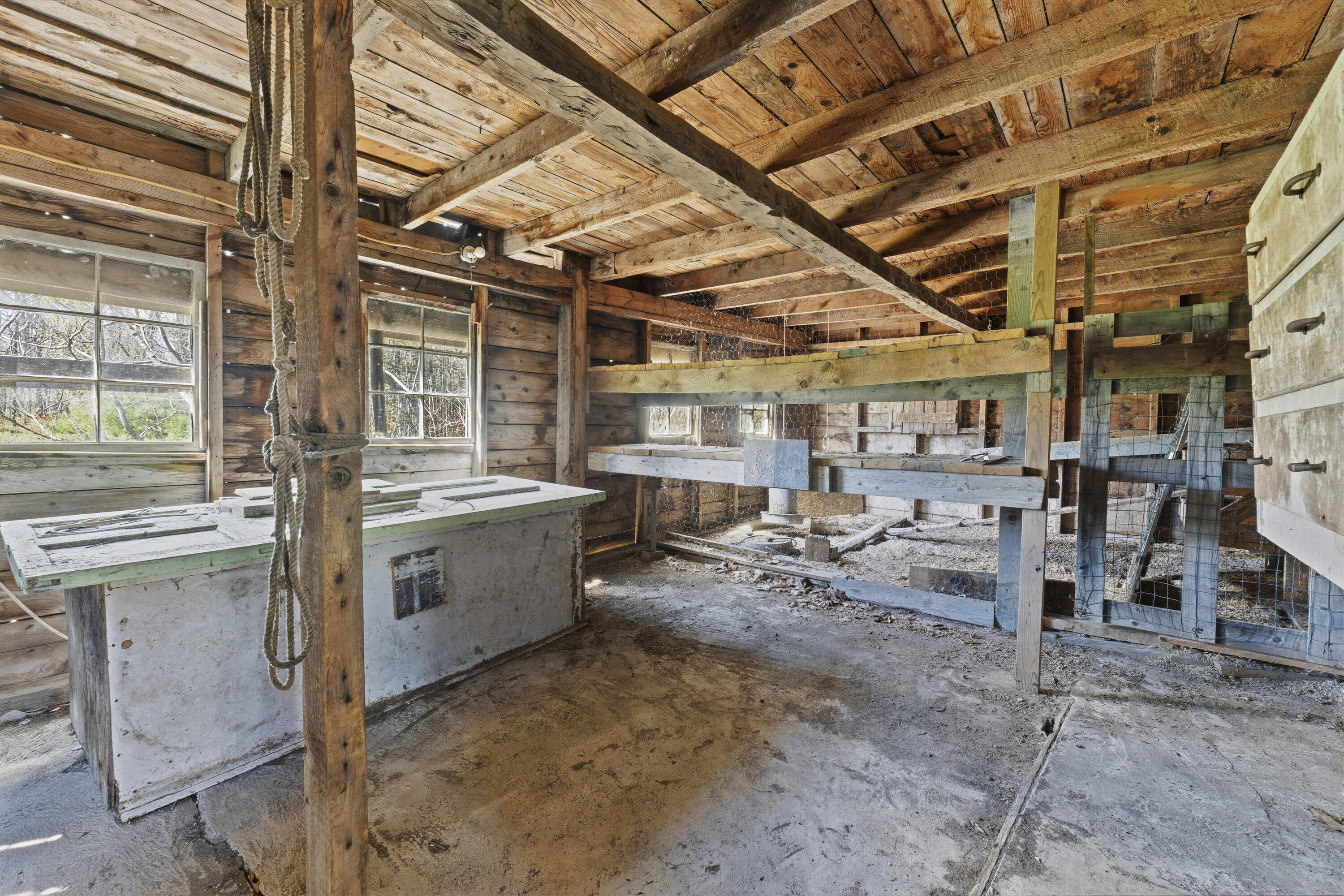 222 River Road, Richmond, ME, 04357