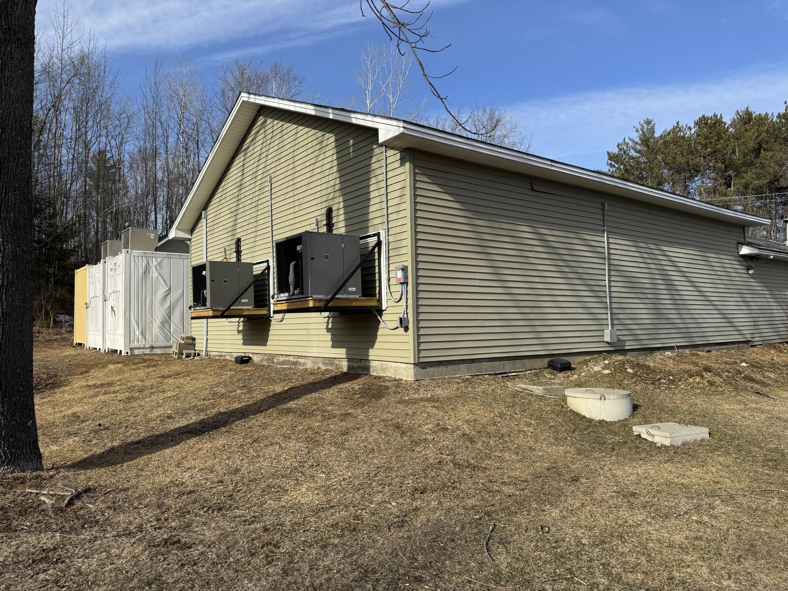 1225 W Main Street, Dover-foxcroft, ME, 04426