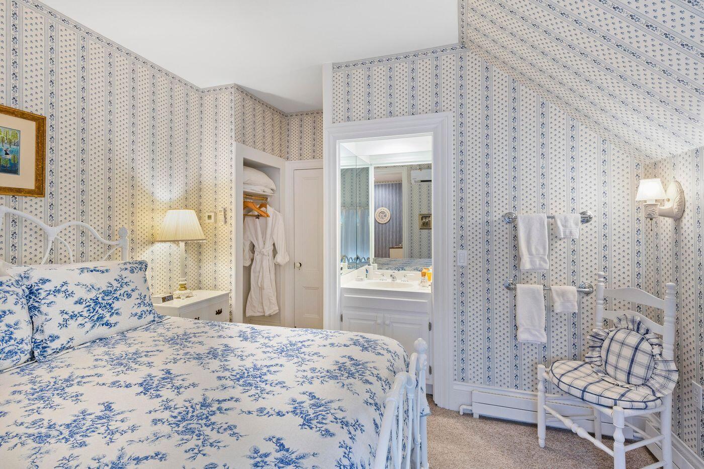 22 High Street, Camden, ME, 04843