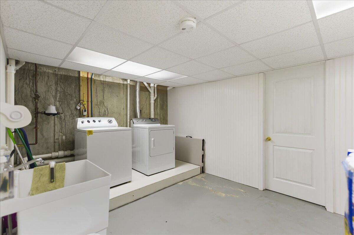 79 Perkins Street, Castine, ME, 04421