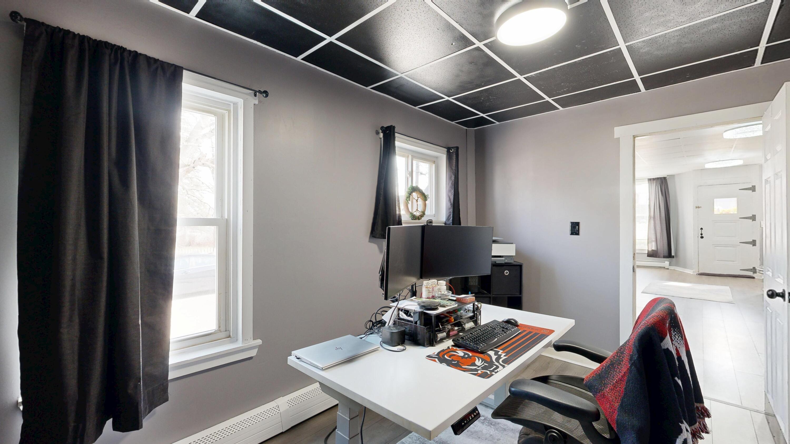 26 Holland Street, Lewiston, ME, 04240