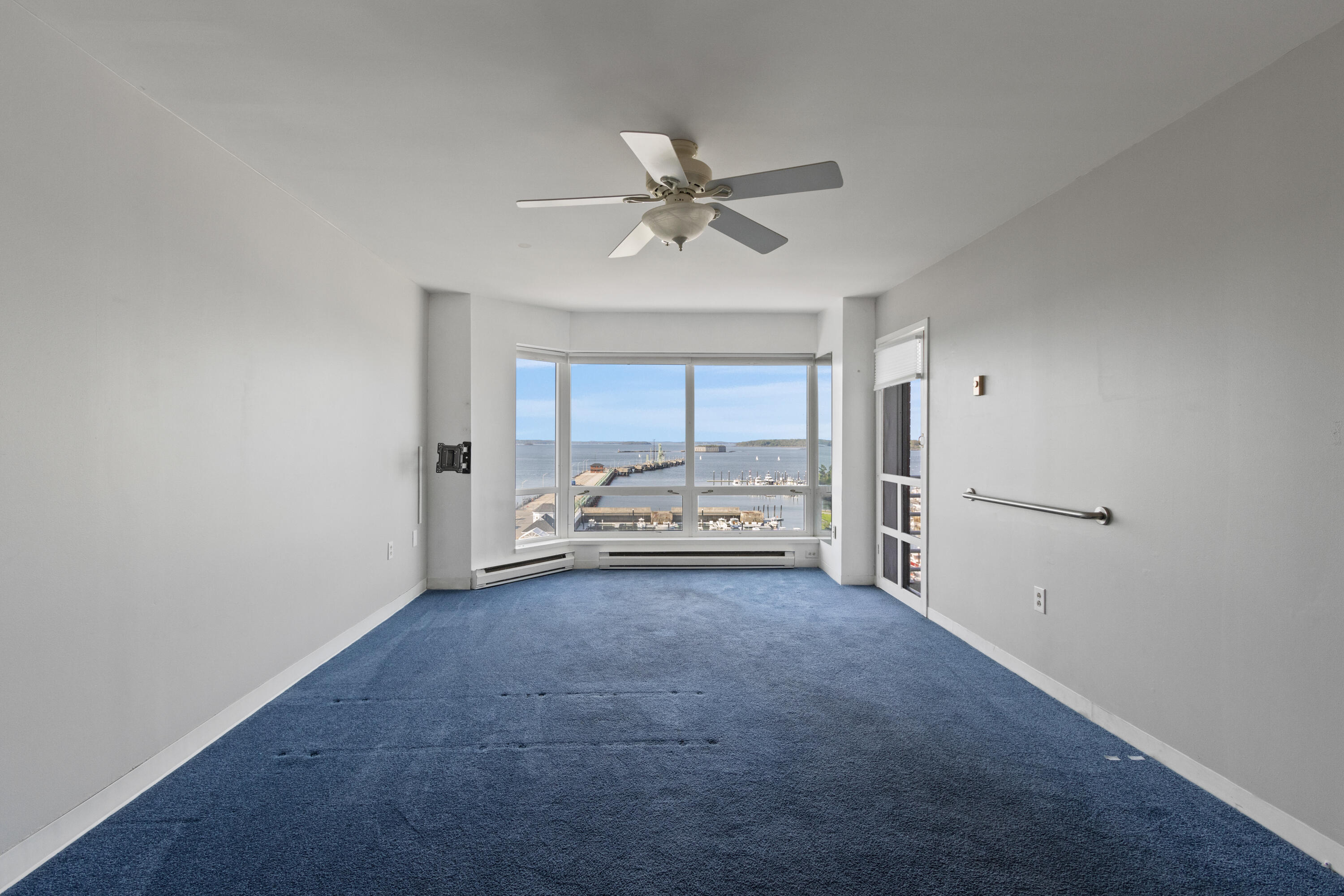 148 Breakwater Drive, #807, South Portland, ME 04106 202605019TR-71018