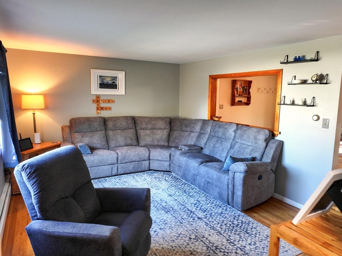 32 Lawn Avenue, Gorham, ME, 04038