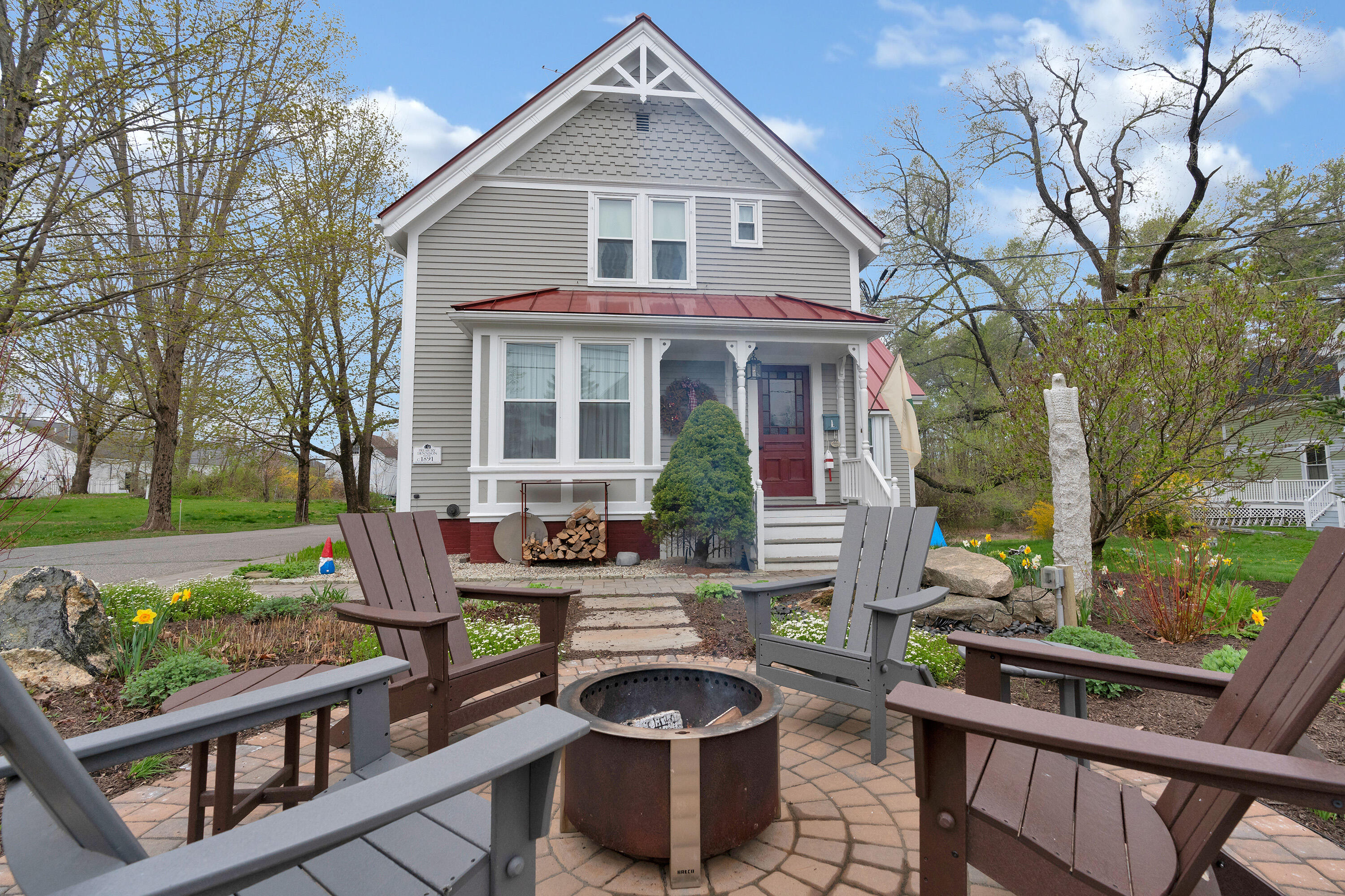 11 Holbrook Street, Freeport, ME, 04032