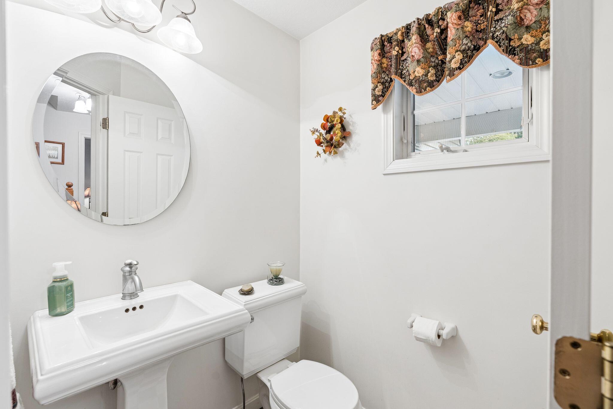 1/2 Bath