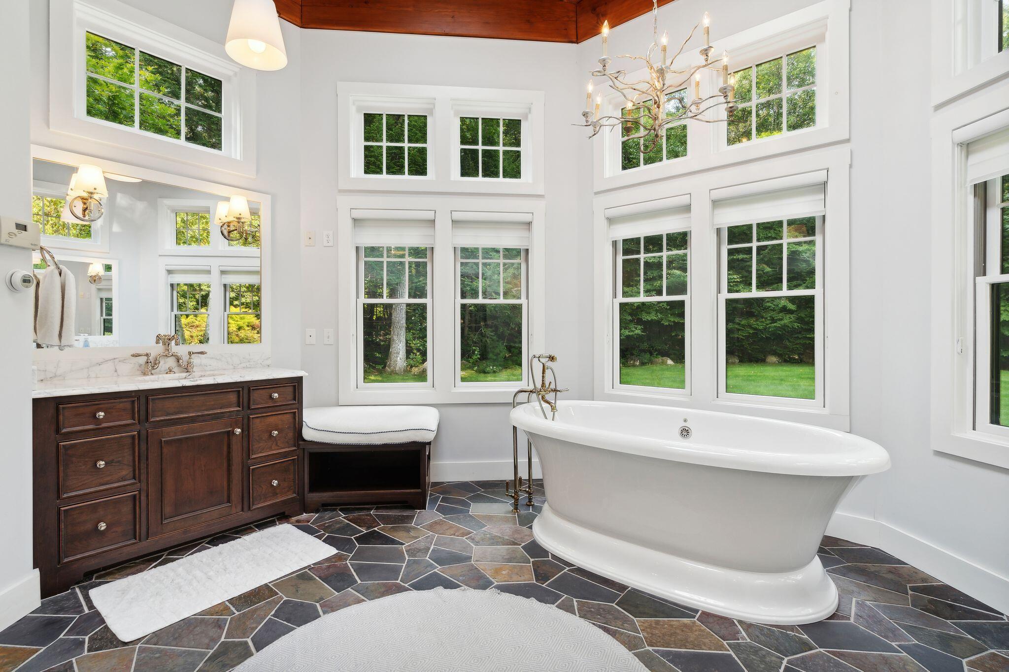 224 Ledges Road S, Naples, ME, 04055