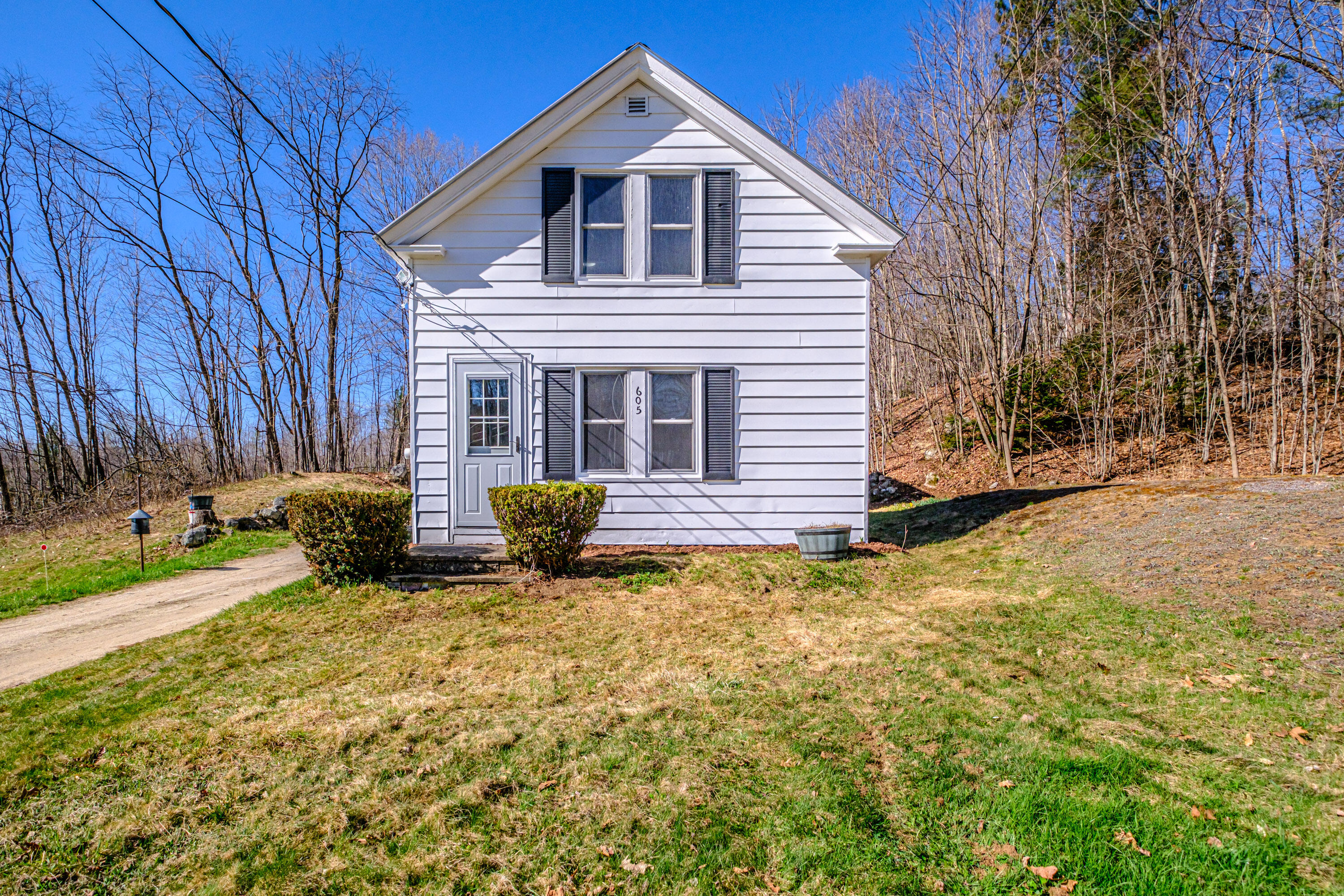 605 Hebron Road, Paris, ME, 04281