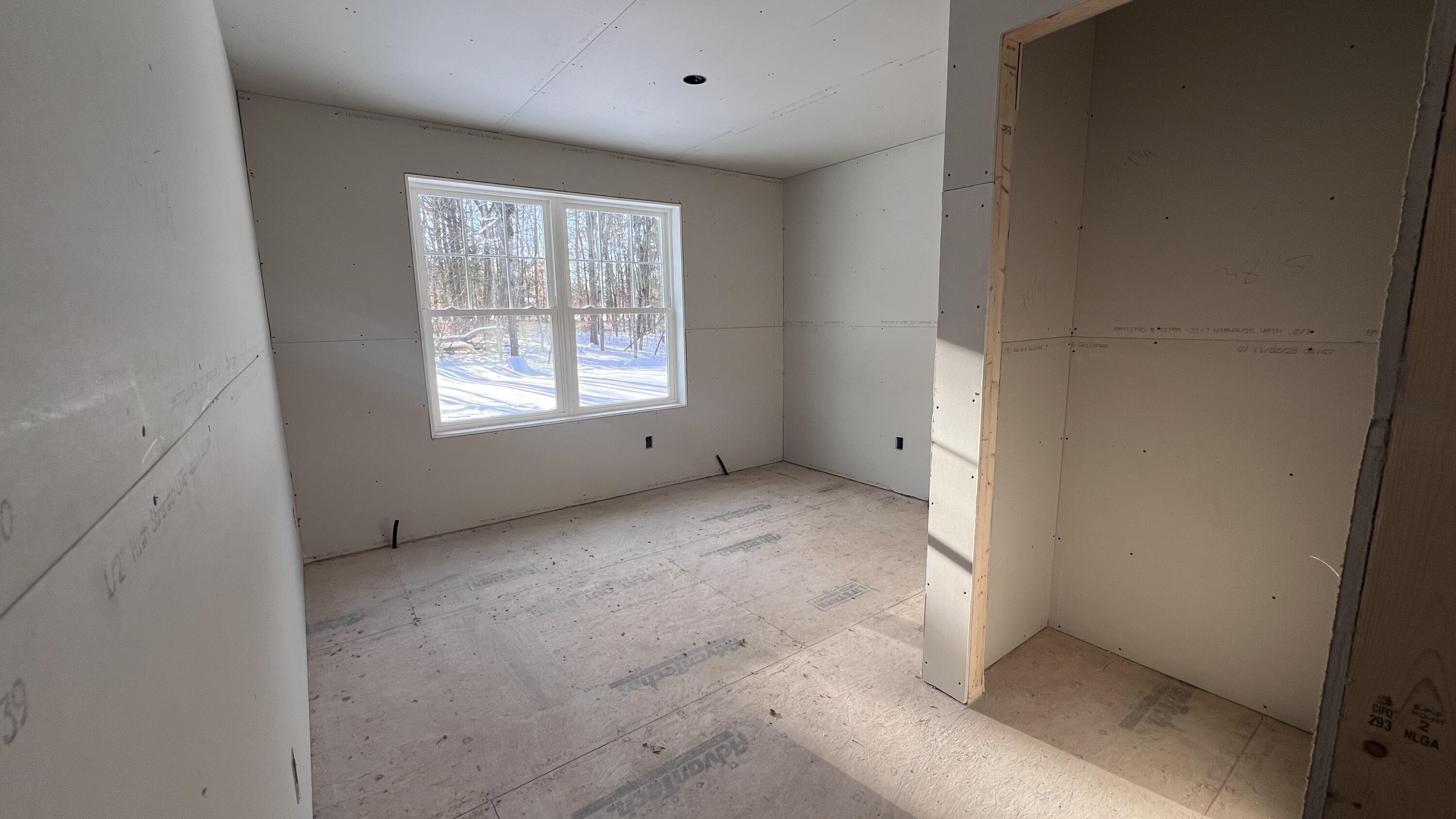 140 Raymond Hill Road, Raymond, ME, 04071