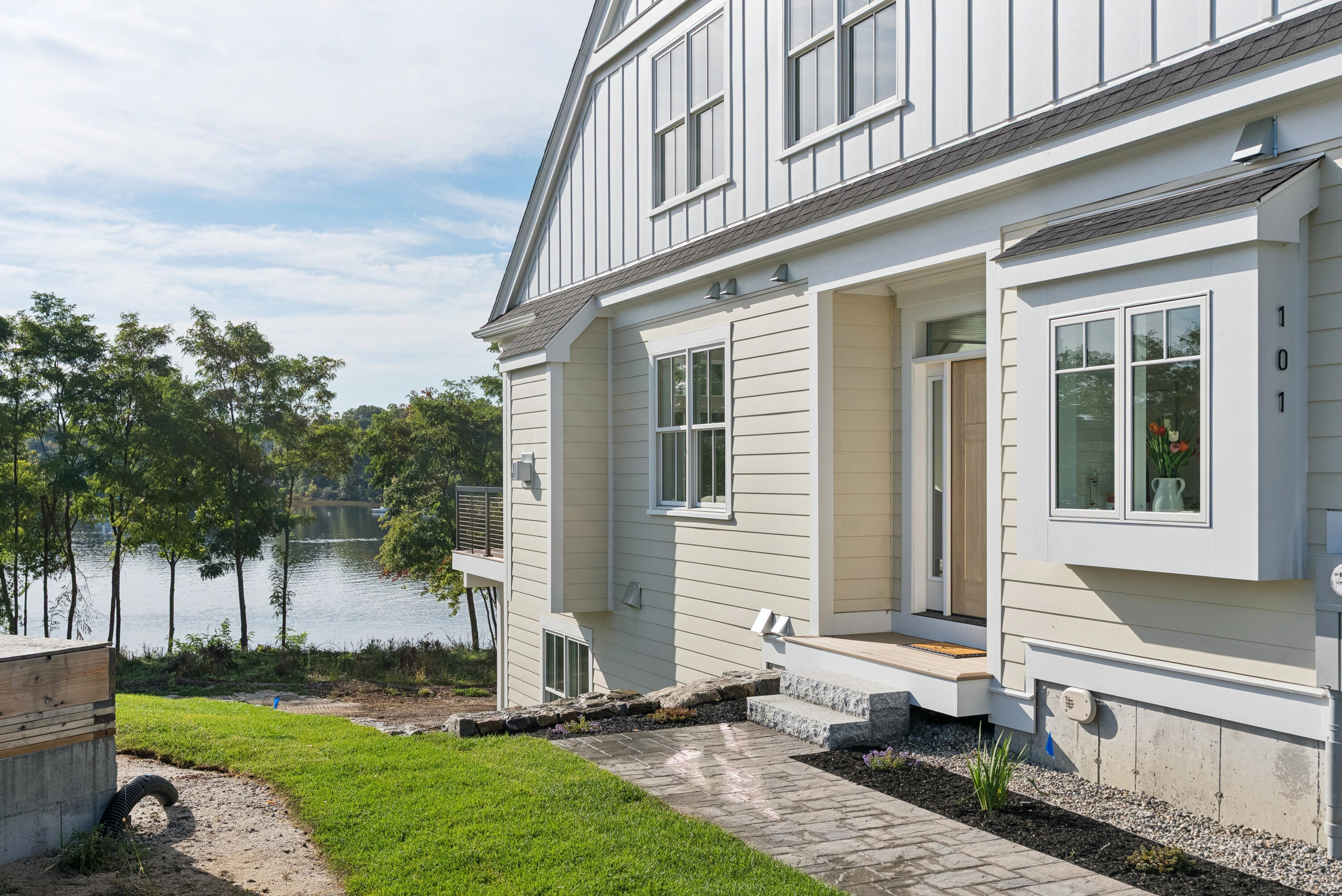 7 Isle Ave Avenue UNIT 101, Saco, ME, 04072