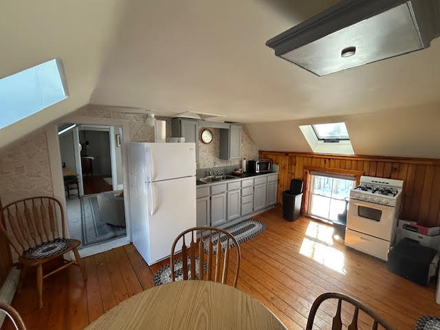 41 Grove Street, Belfast, ME, 04915