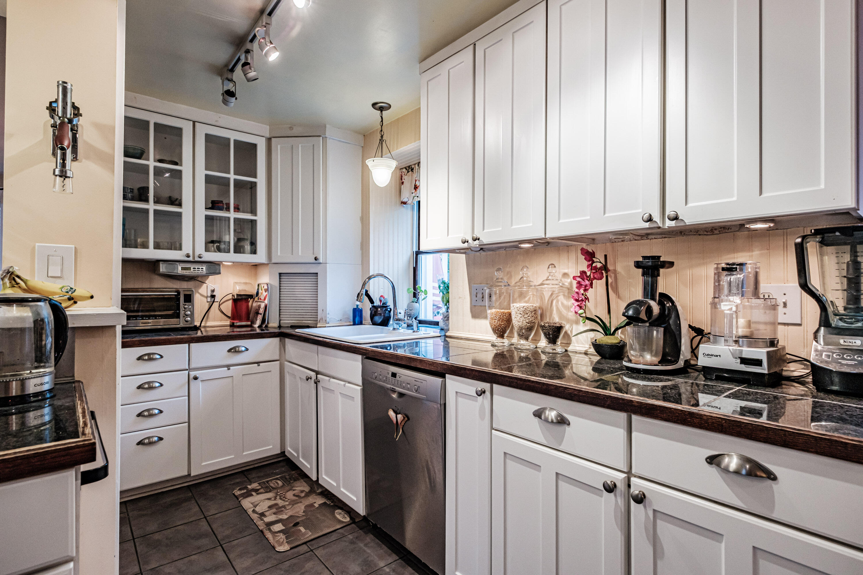 10 Whitehall Avenue, South Portland, ME, 04106