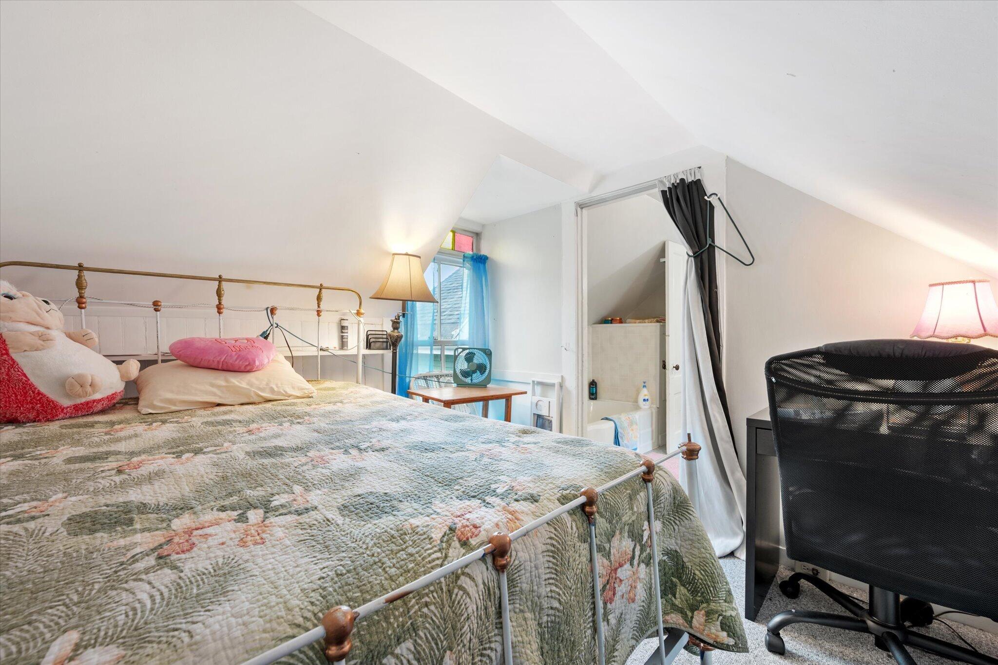 15 Grant Street, Bangor, ME, 04401