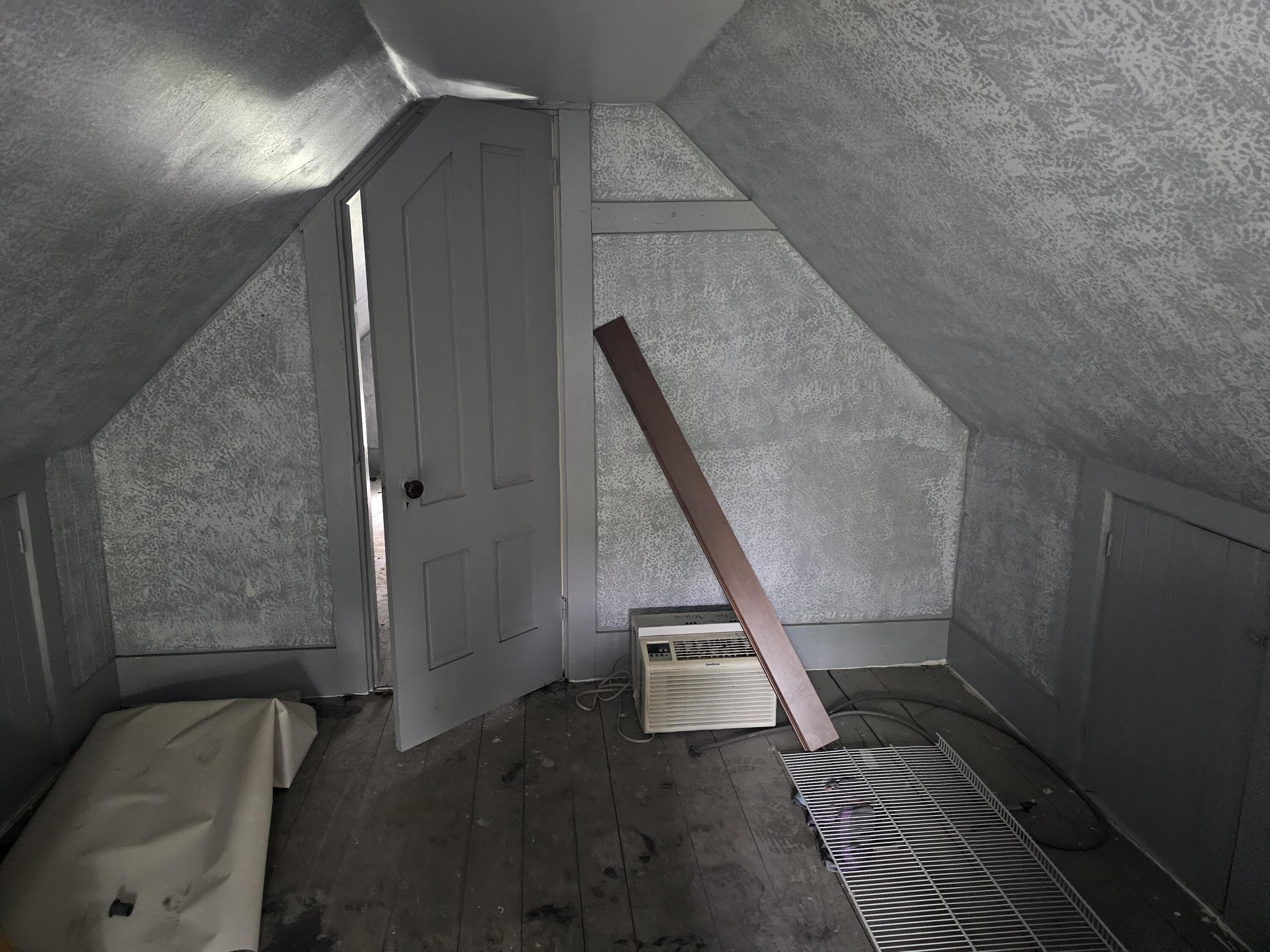 101 Elm Street, Lewiston, ME 04240 Attic room with heat