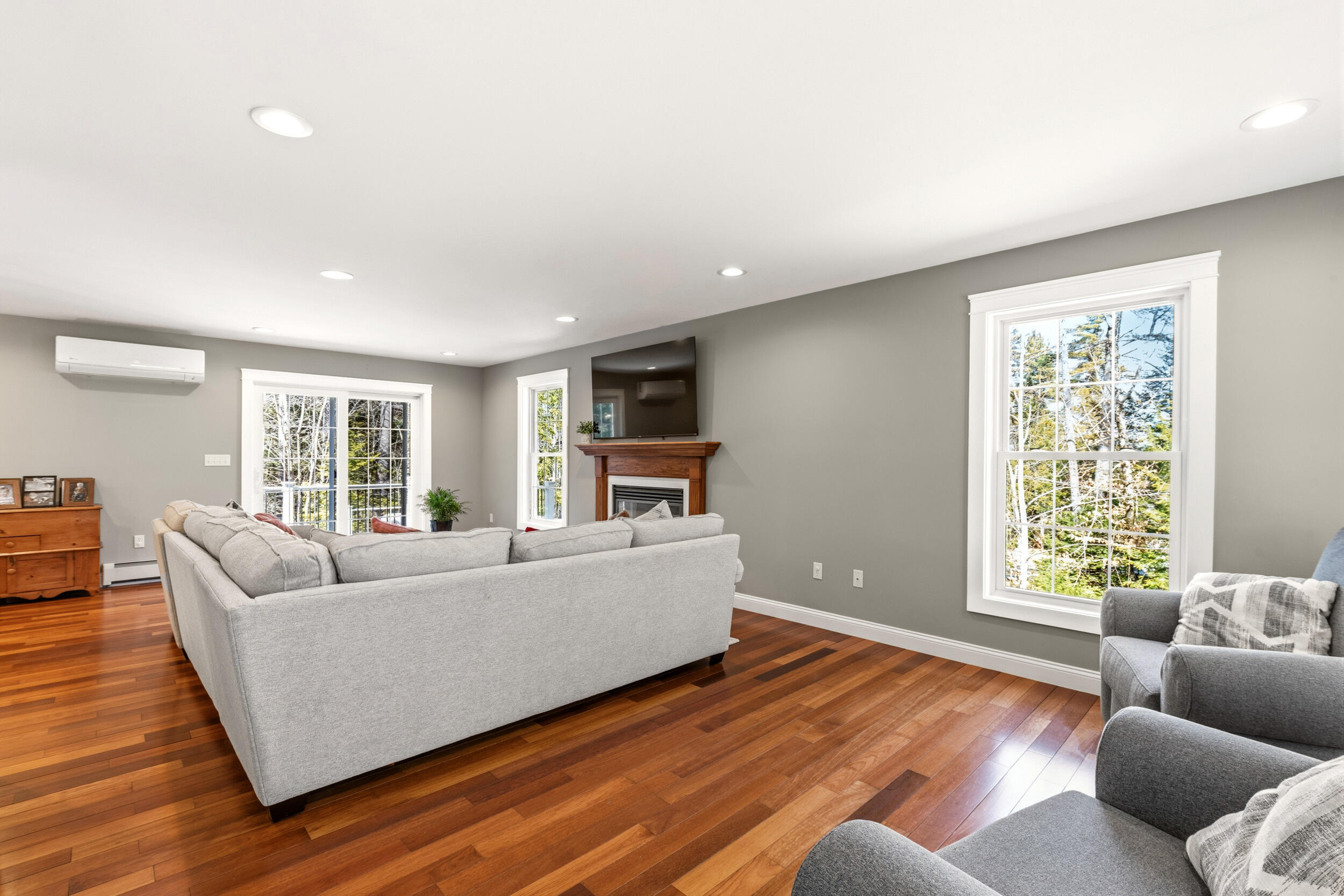 7 ROMAN WOODS Way, Gray, ME, 04039