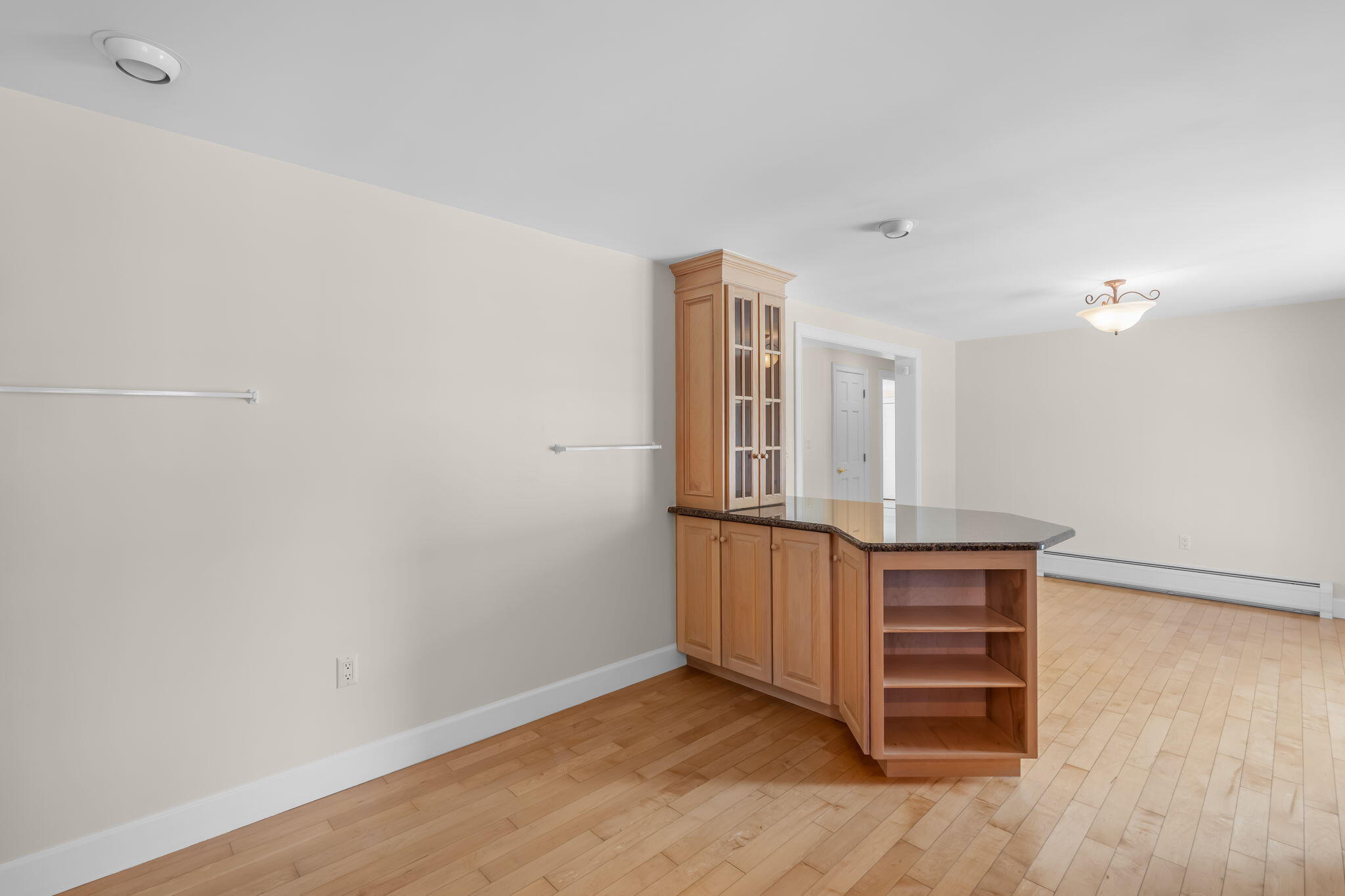 50 Laurel Circle, Bangor, ME 04401 Kitchen
