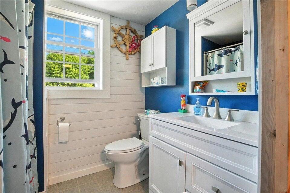 817 Riverside Drive, Augusta, ME, 04330
