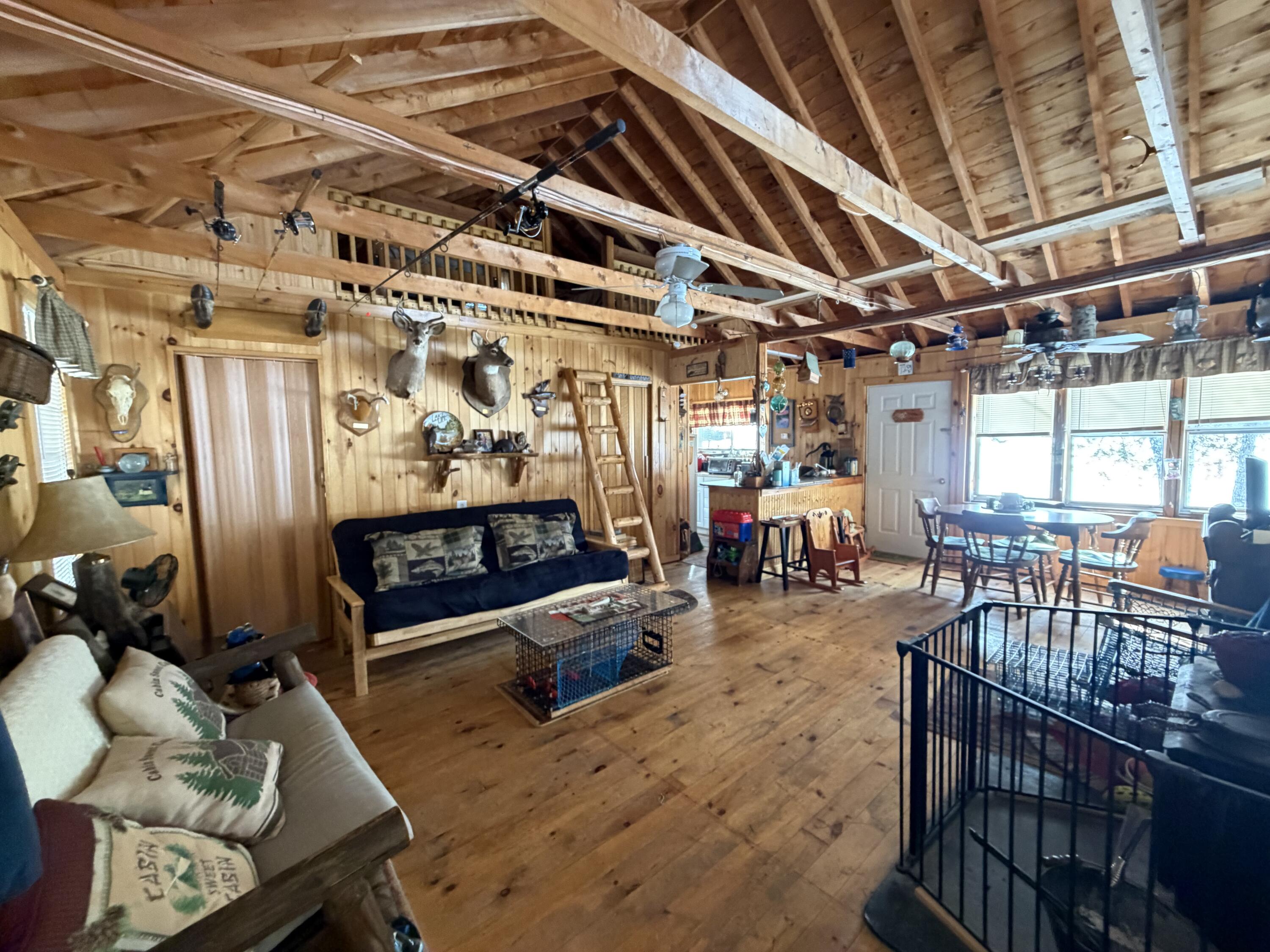 76 Hoover Lane, Lincoln, ME, 04457